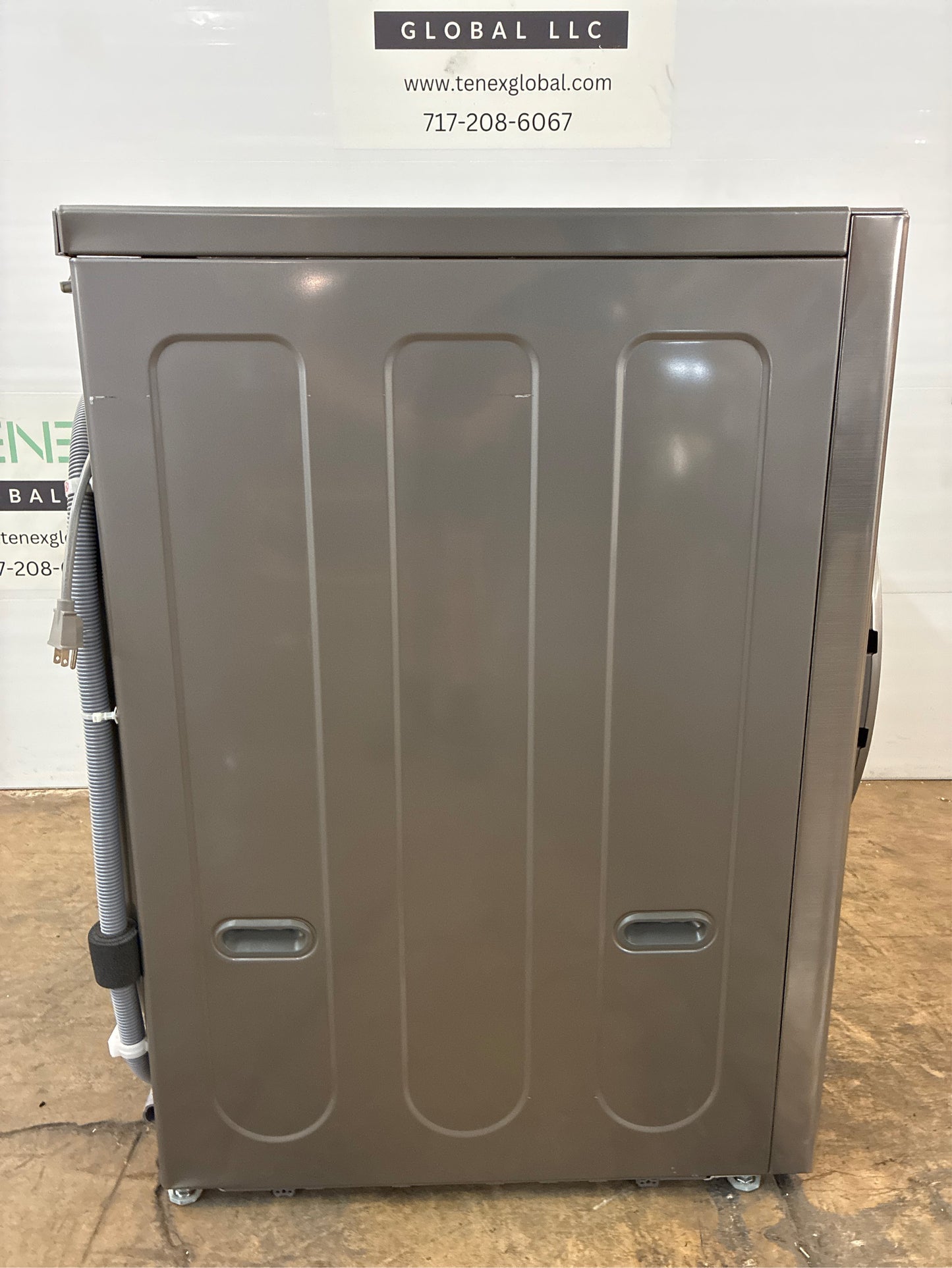 LG TurboWash 360 4.5-cu ft Front Load Washer ENERGY STAR