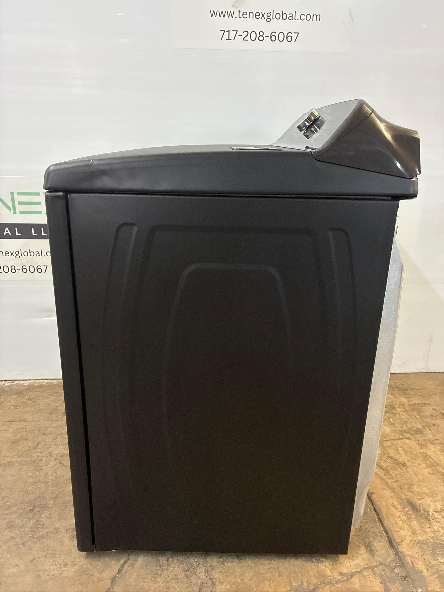 Whirlpool 7.0 cu.ft. Vented Electric Dryer in Volcano Black