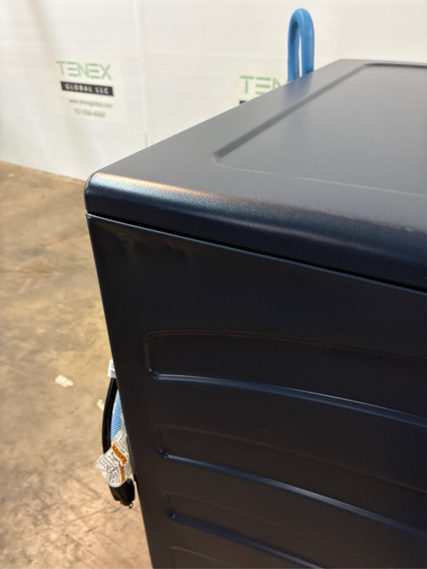 GE 5.3 cu. ft. Smart Front Load Washer, Sapphire Blue