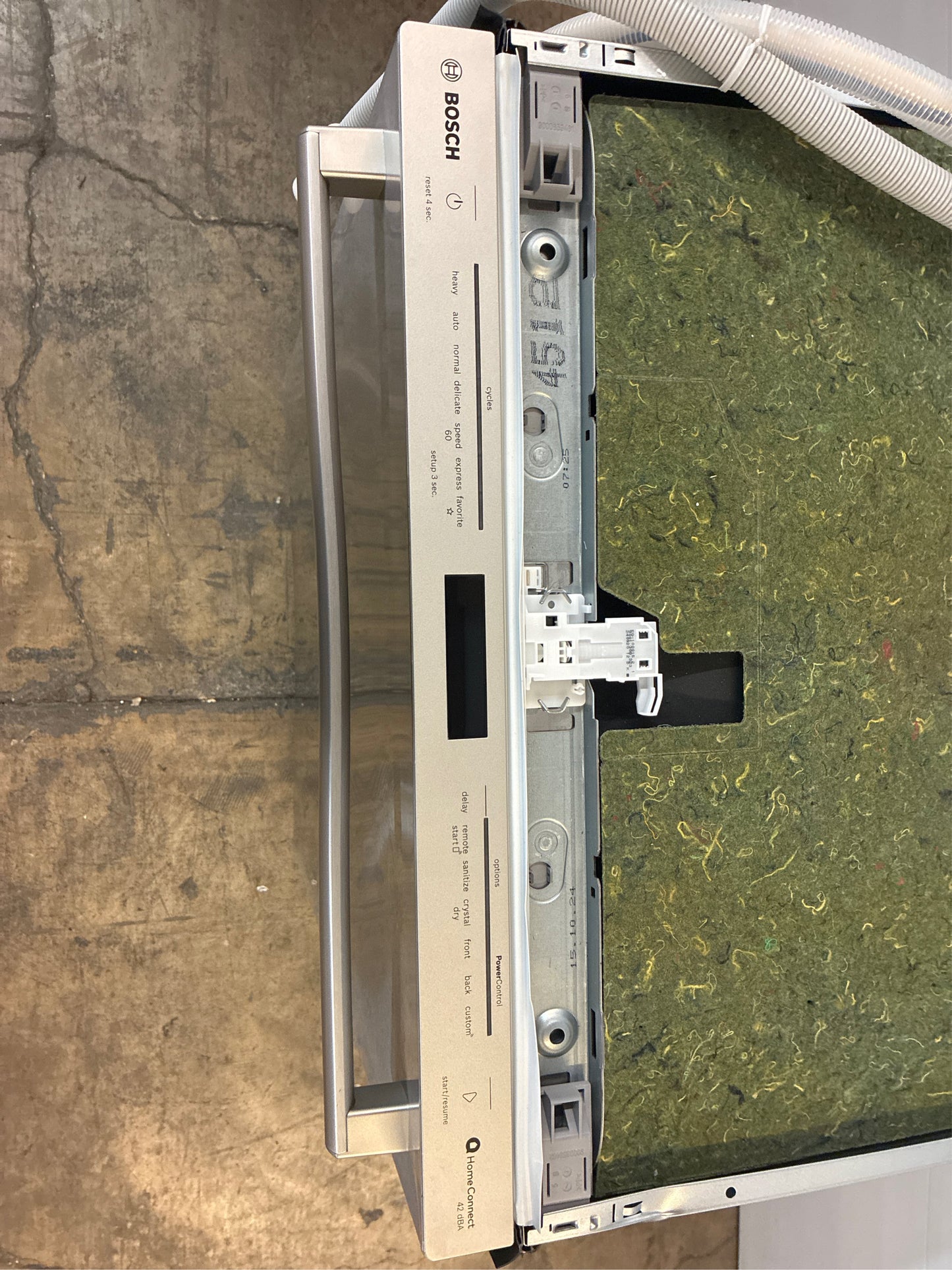 Bosch 800 Series 24-in Smart Dishwasher