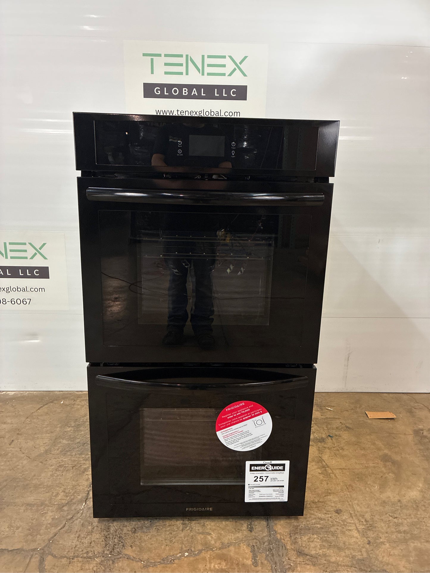 Frigidaire 27-in Double Wall Oven (Black)