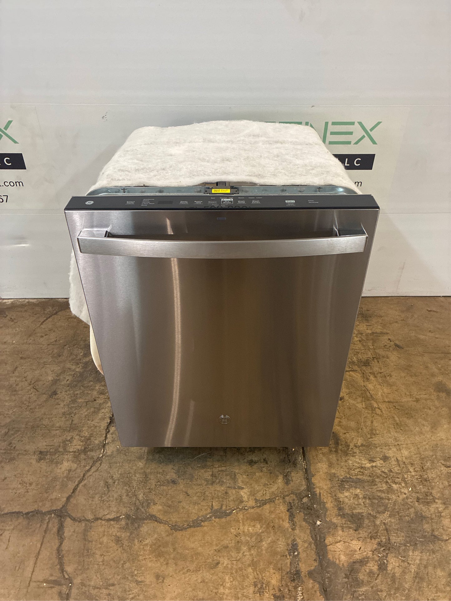 GE Dry Boost 24-in Built-In Dishwasher