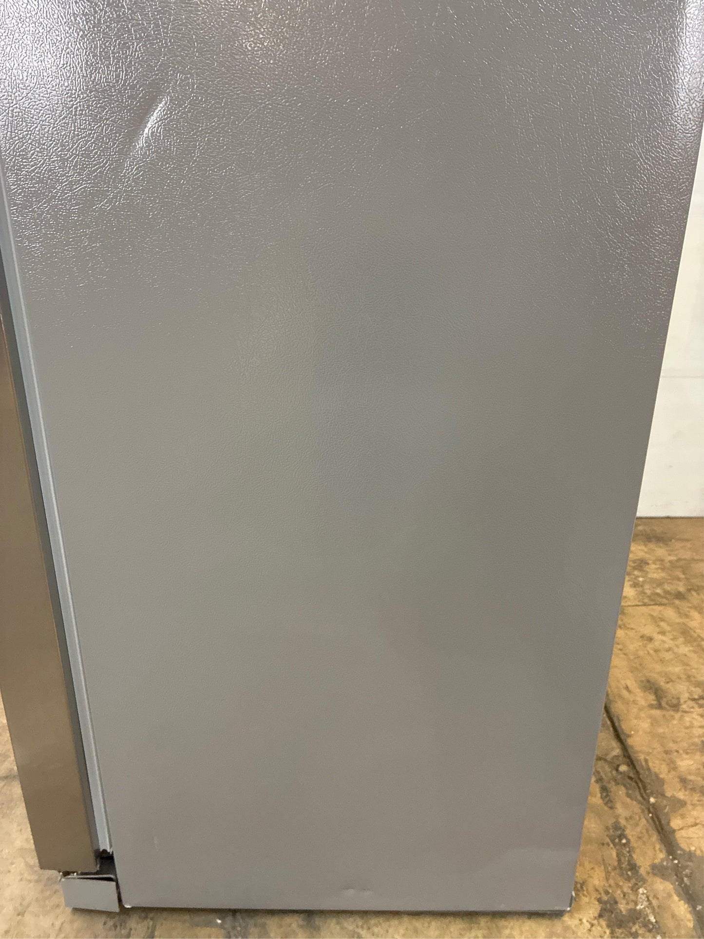 Frigidaire 36.1 in 22.3 cu ft Counter Depth Refrigerator