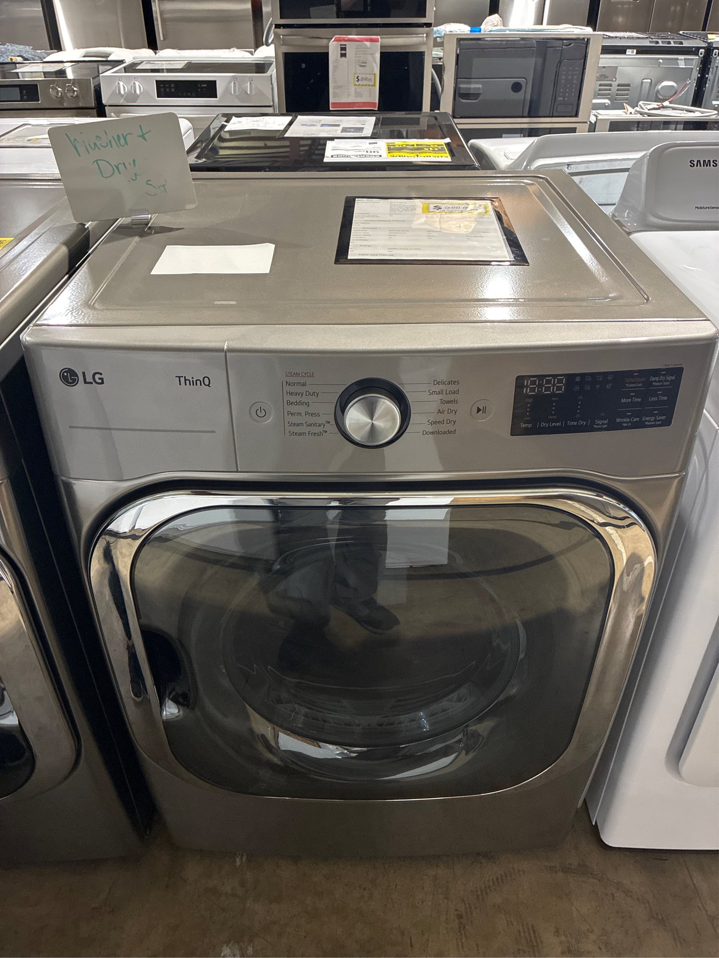 LG 9.0cu.ft Smart Wi-Fi Elec Dryer TurboSteam