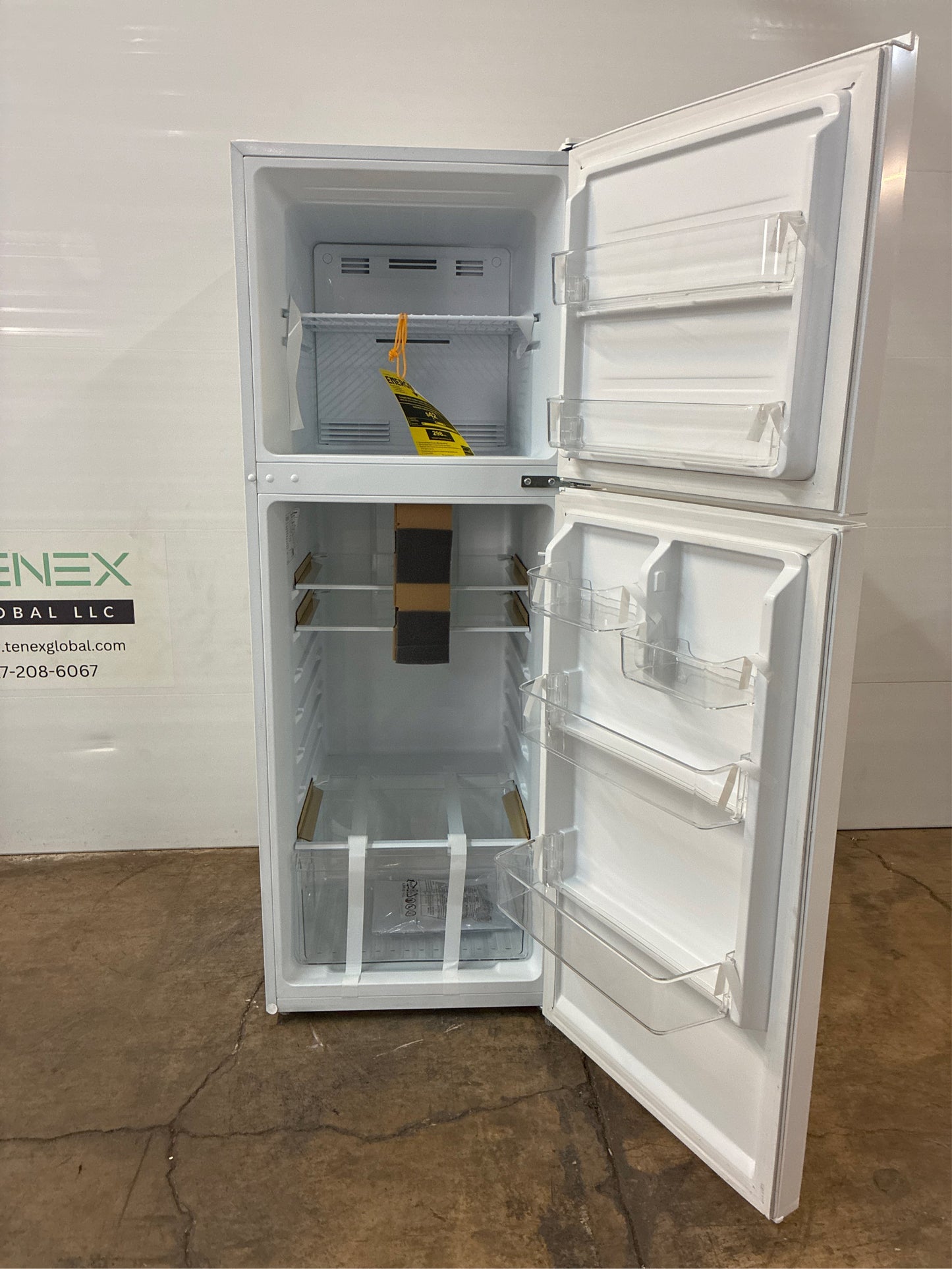 10.1 cu. ft. Top Freezer Refrigerator - White