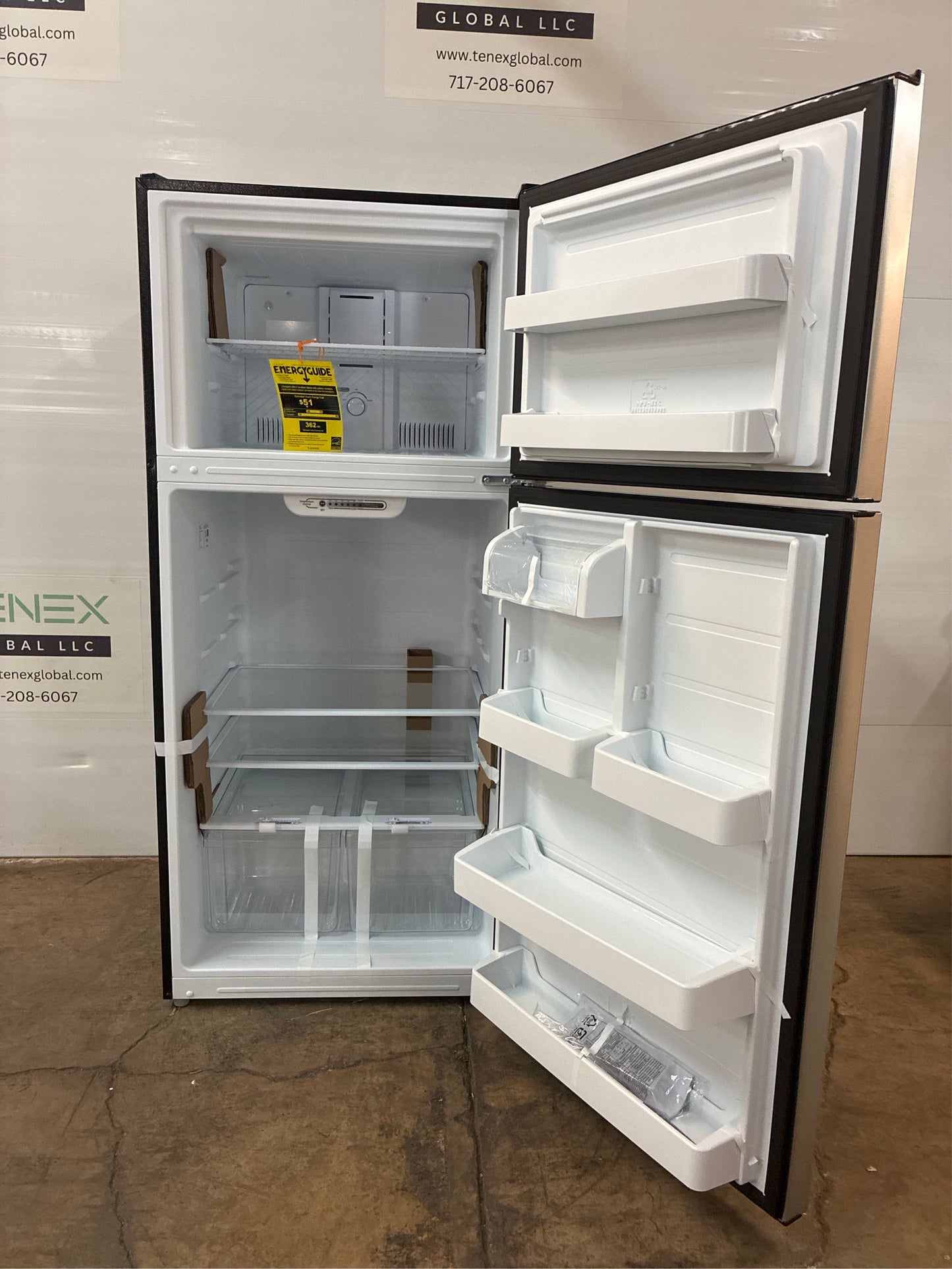 18 cu. ft. Top Freezer Refrigerator Steel
