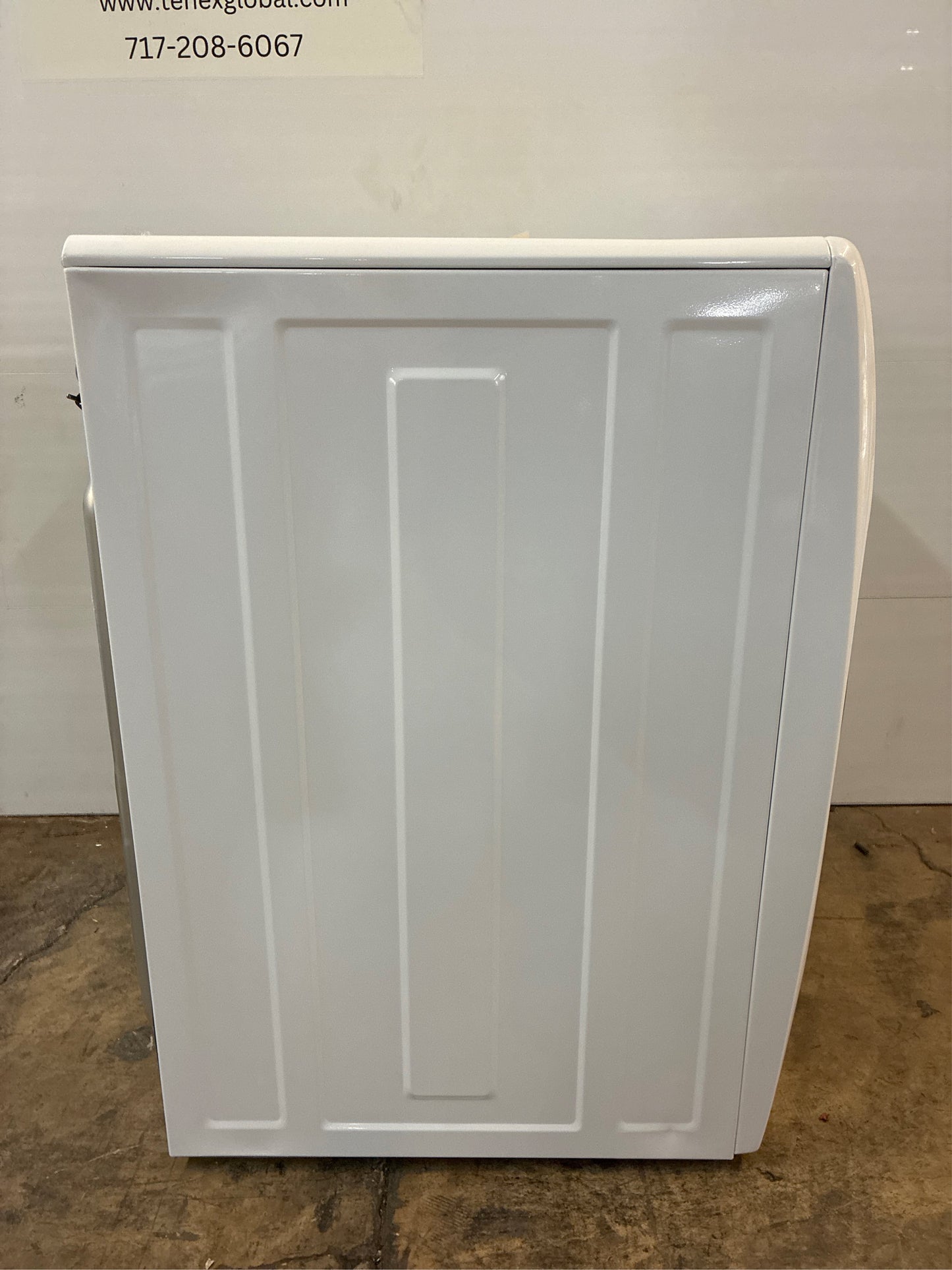 Electrolux 27 in. 4.5 cu. ft. Front Load Washer, White