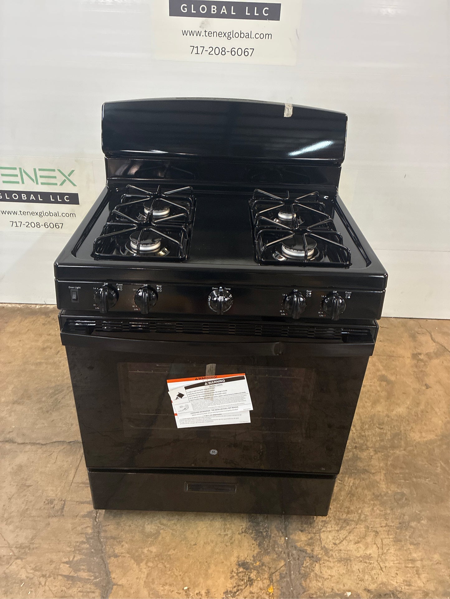 GE 30" 4-Burner 4.8-cu ft Gas Range Black