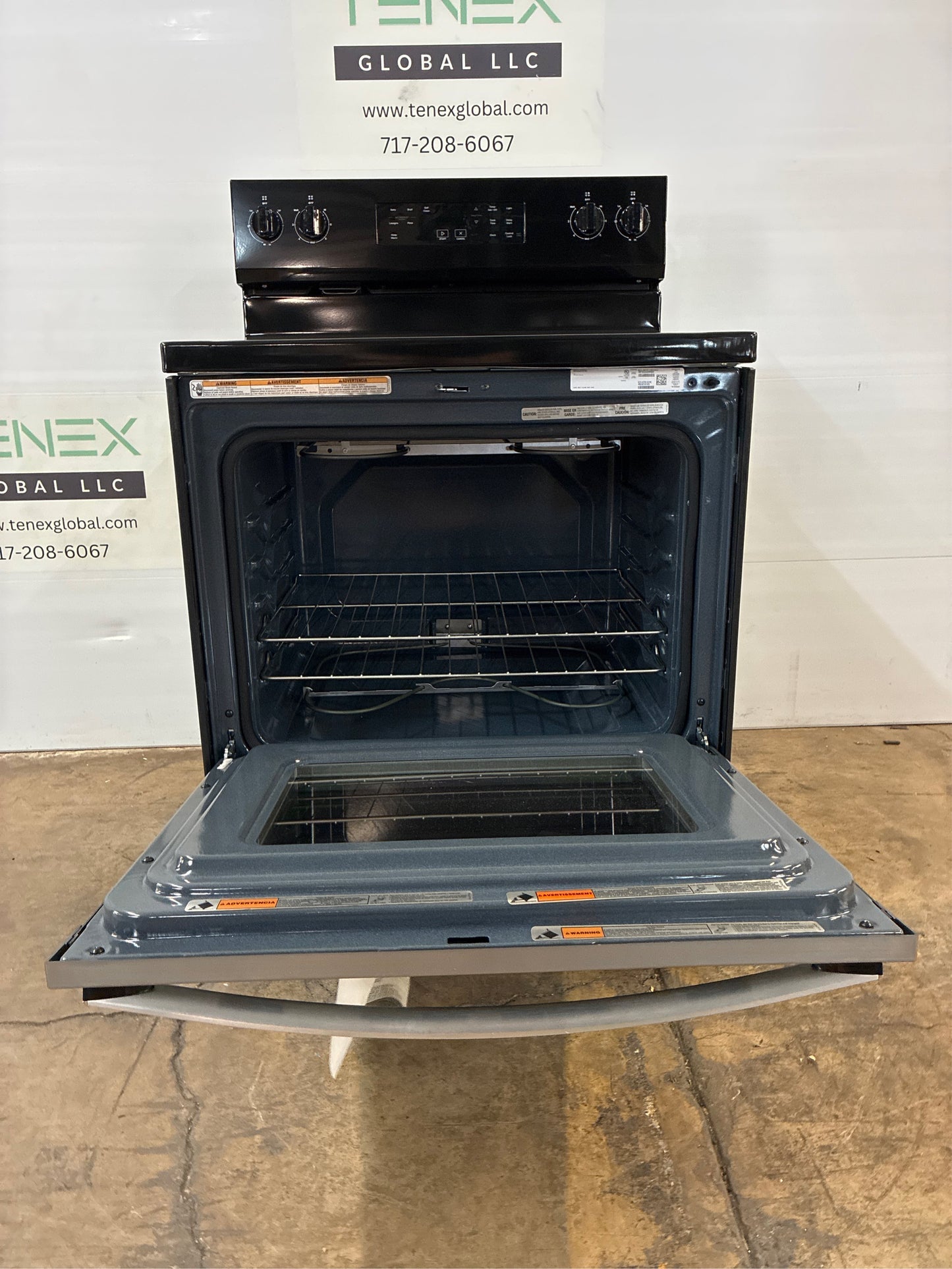 Whirlpool 30 in. Freestanding Electric Range, Black