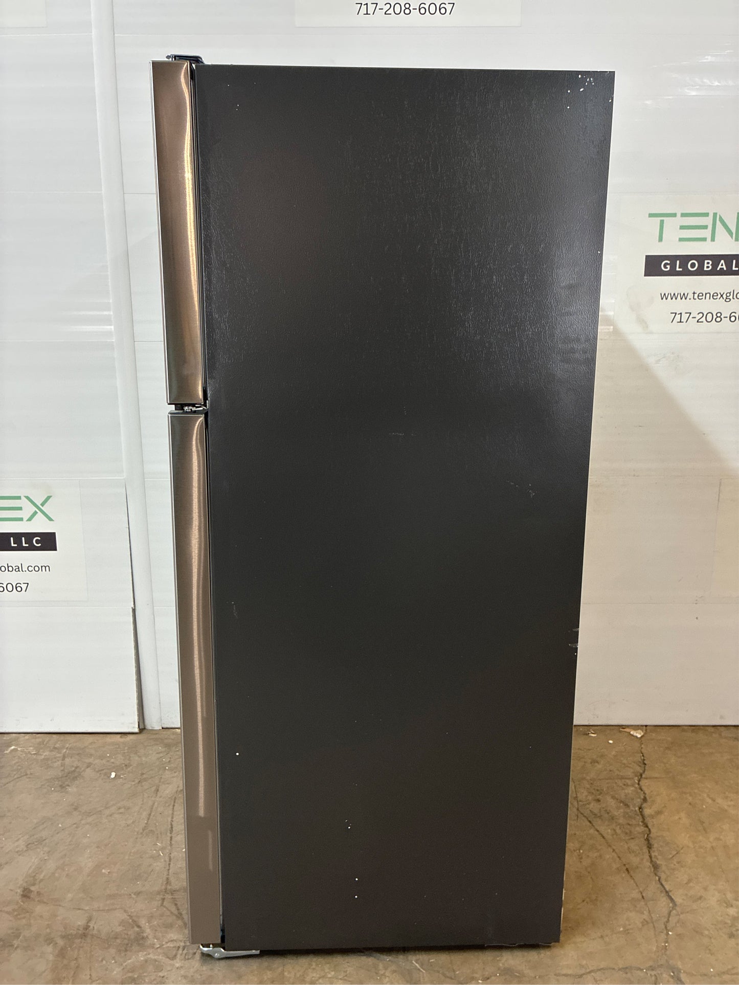 Frigidaire 20 cu. ft., Garage-Ready Refrigerator