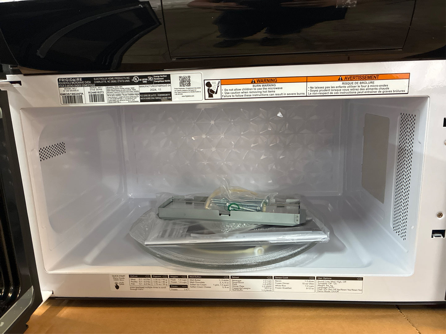 1.9 cu. ft. Microwave, Smudge-Proof Steel
