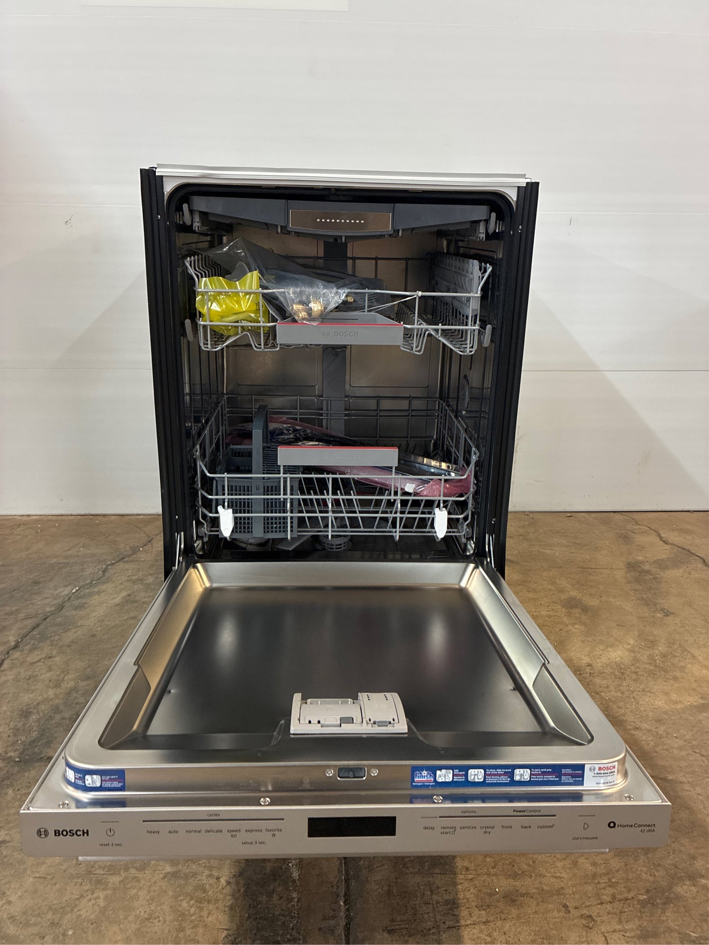 Bosch 800 24-in Smart Dishwasher, 42-dBA
