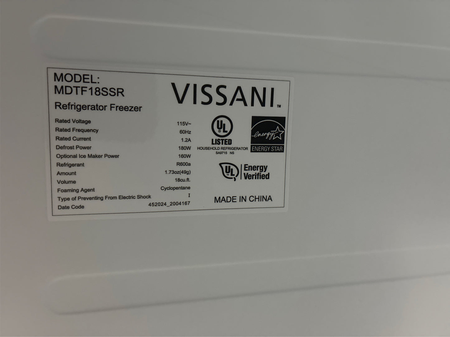 18 cu. ft. Top Freezer Refrigerator Steel