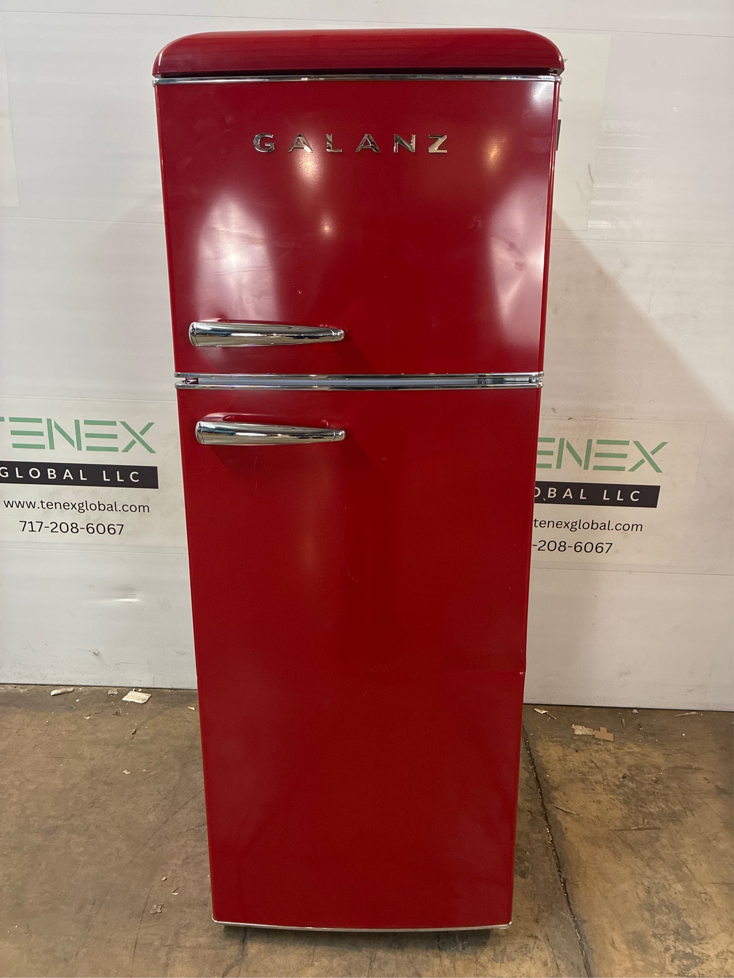 Galanz 7.6 cu. ft. Refrigerator Retro Door Freezer Red
