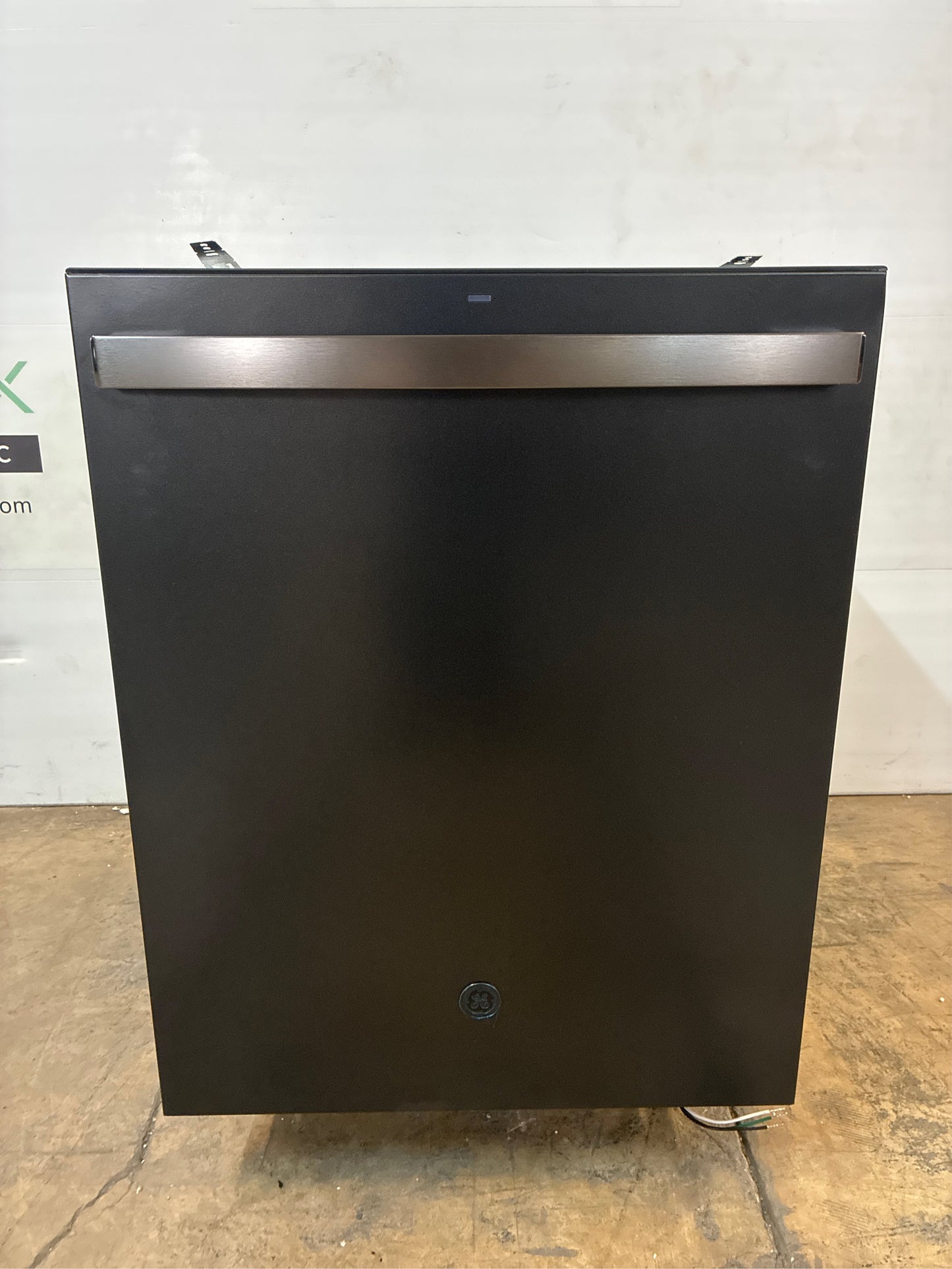 GE 24 in Black Slate Dishwasher with 3rd Rack