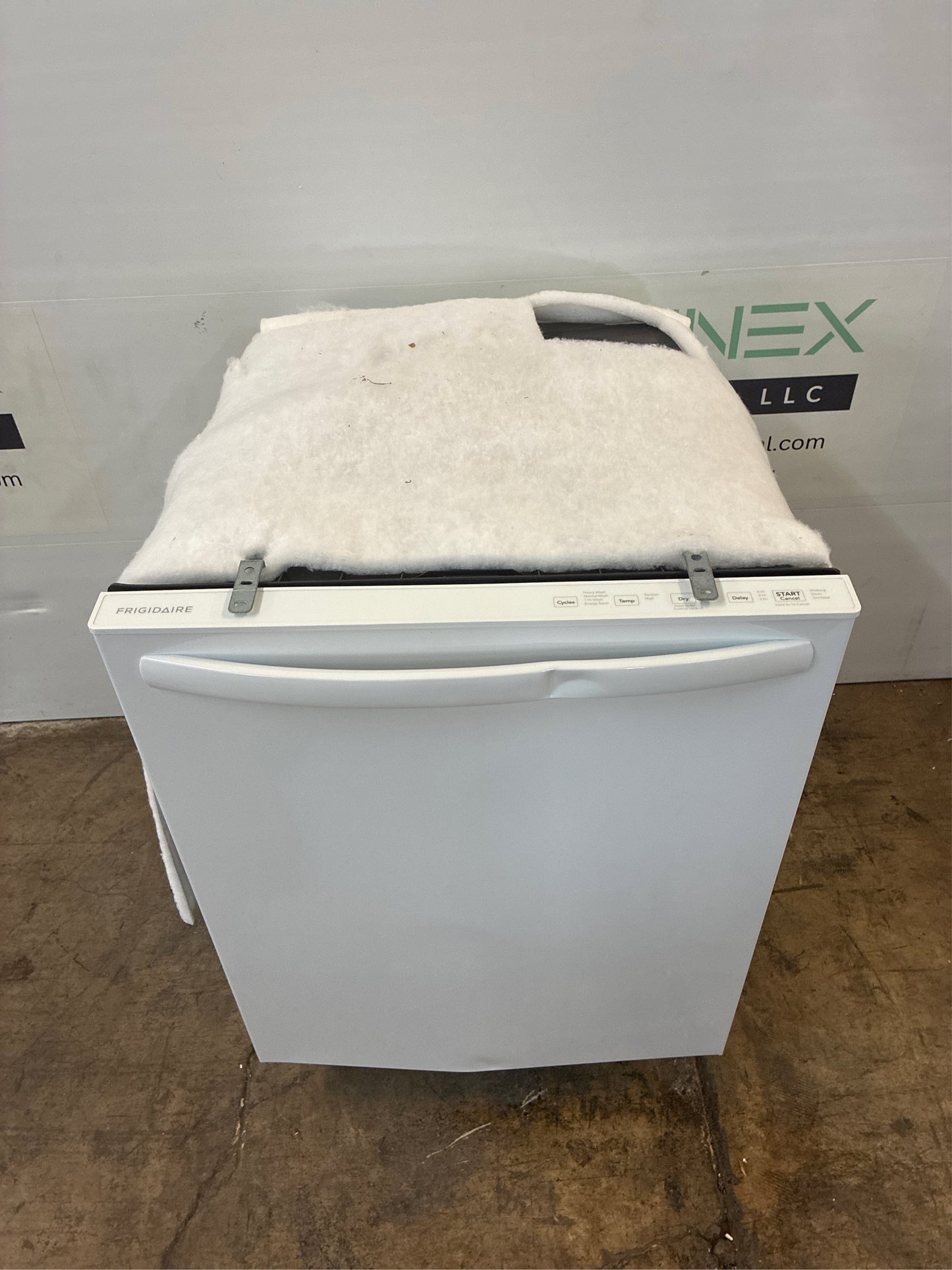 24 in Top Control Tall Tub Dishwasher, White