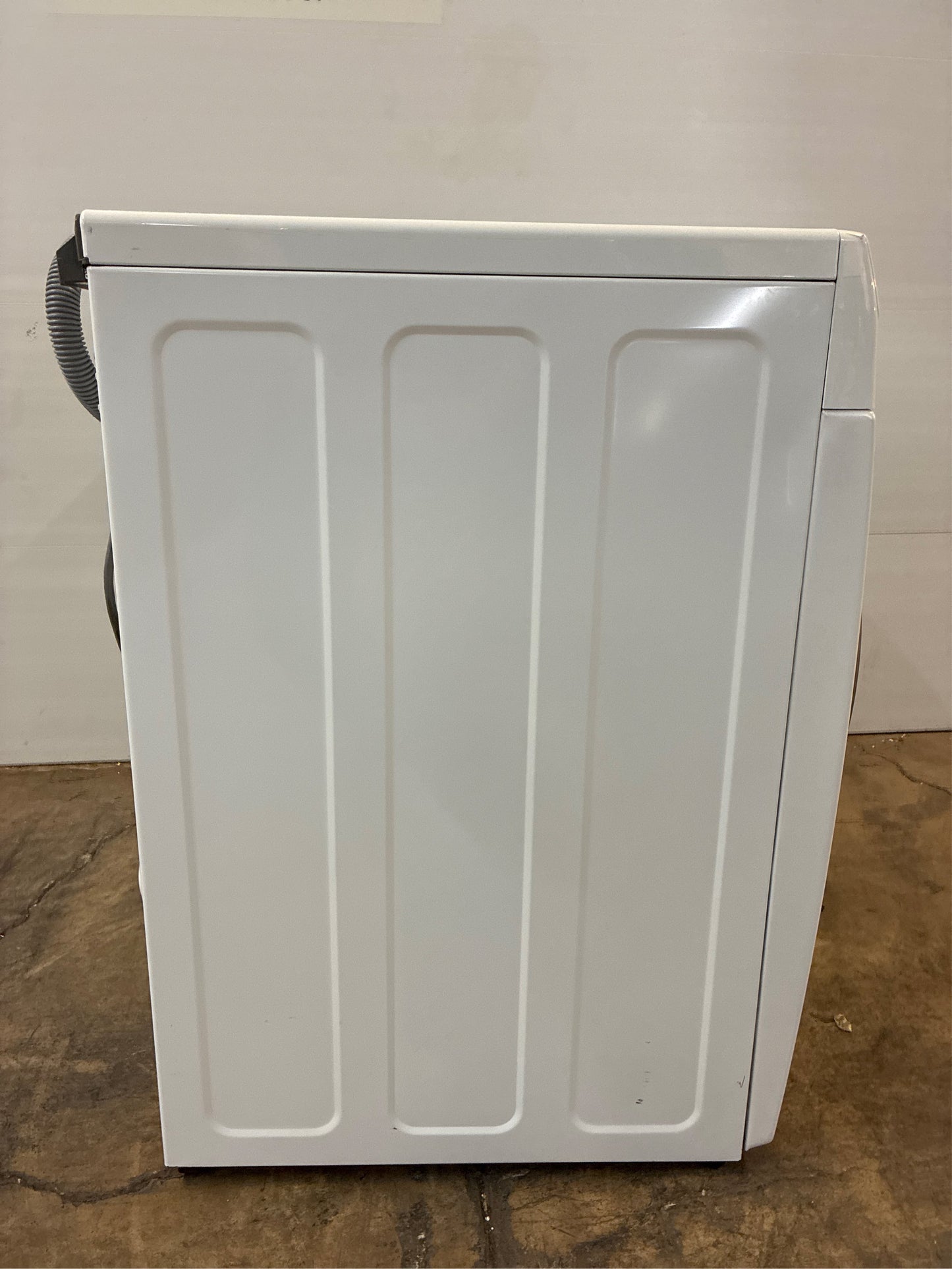 Samsung 2.5-cu ft Smart Front Load Washer (White)