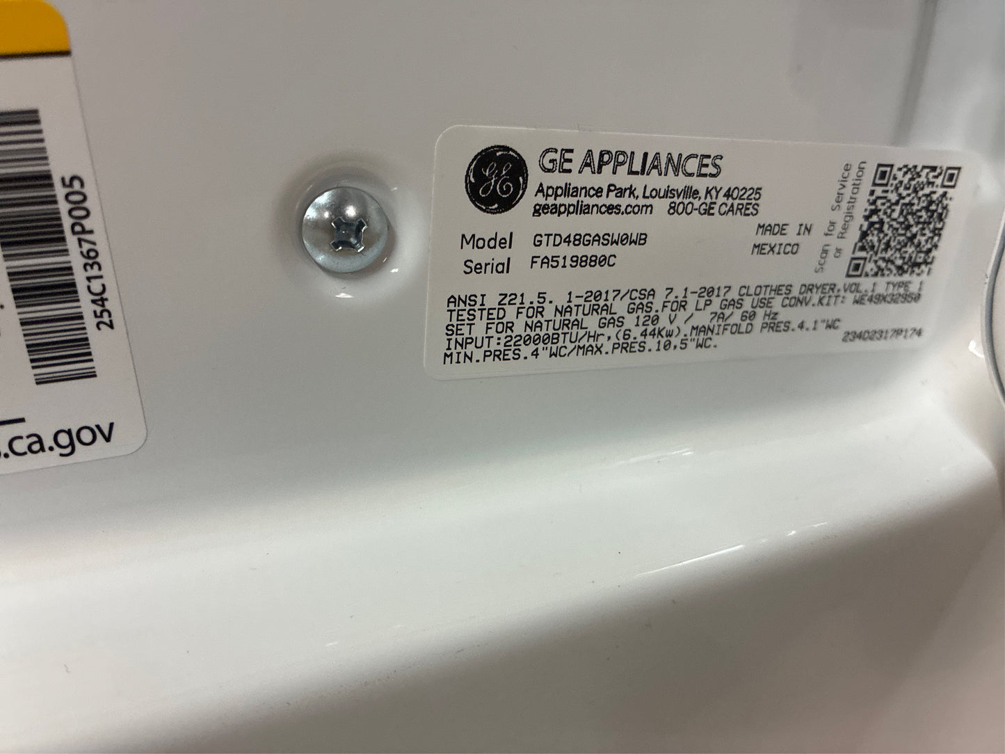 GE 7.2-cu ft Vented Gas Dryer ( White )