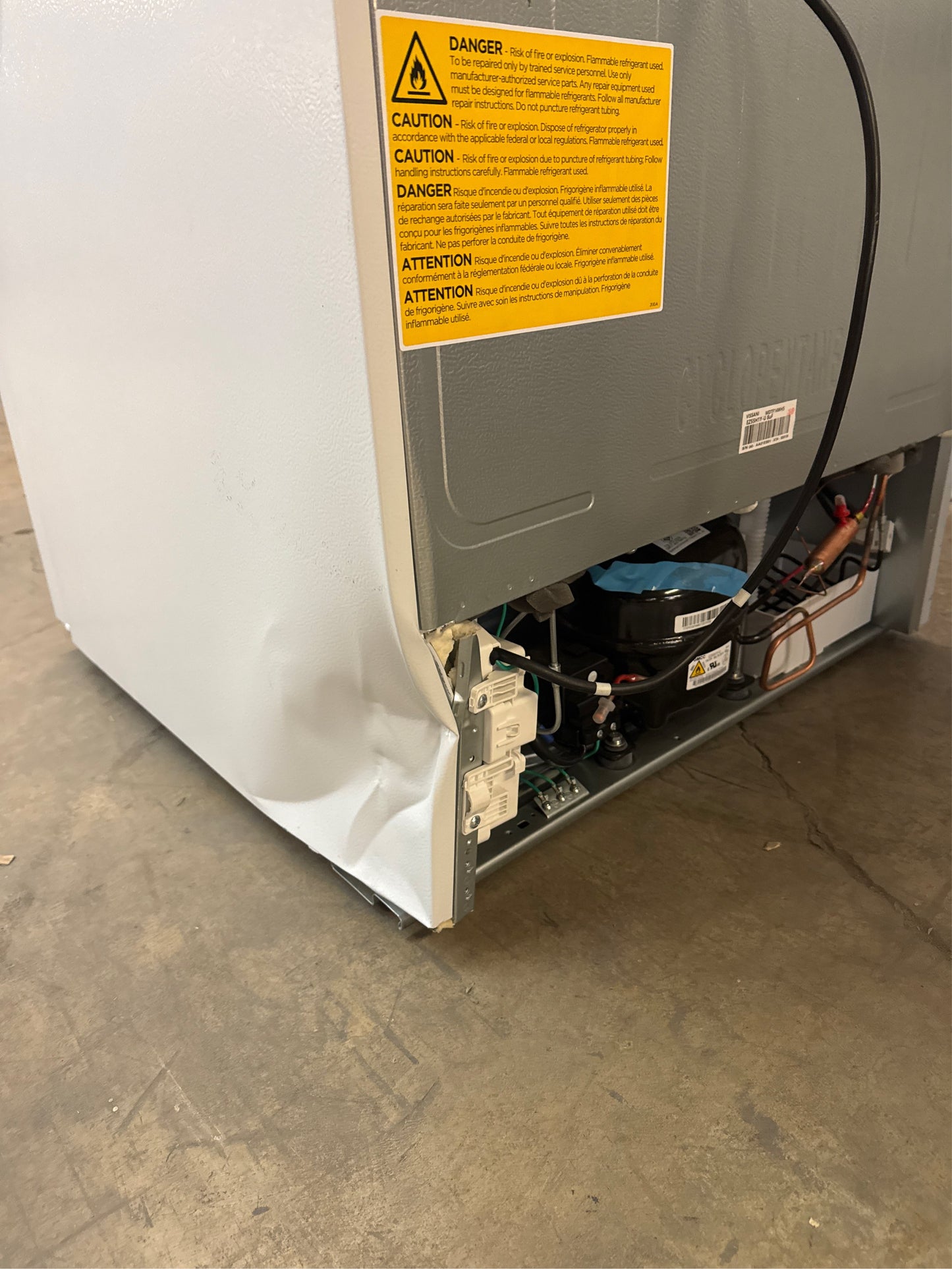 14.2 cu. ft. Top Freezer Refrigerator in White