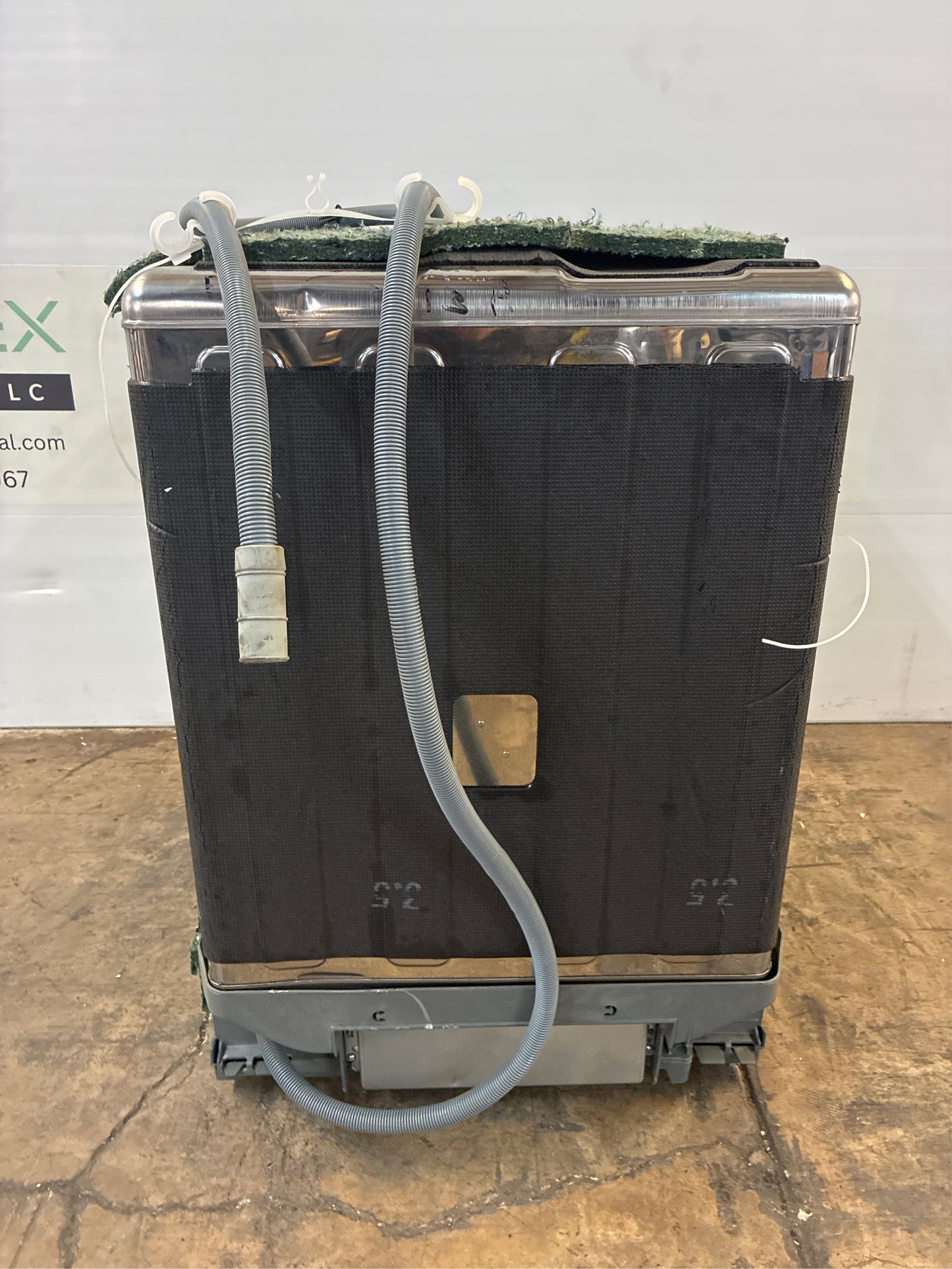 Frigidaire Gallery 24" Top Control Tall Dishwasher