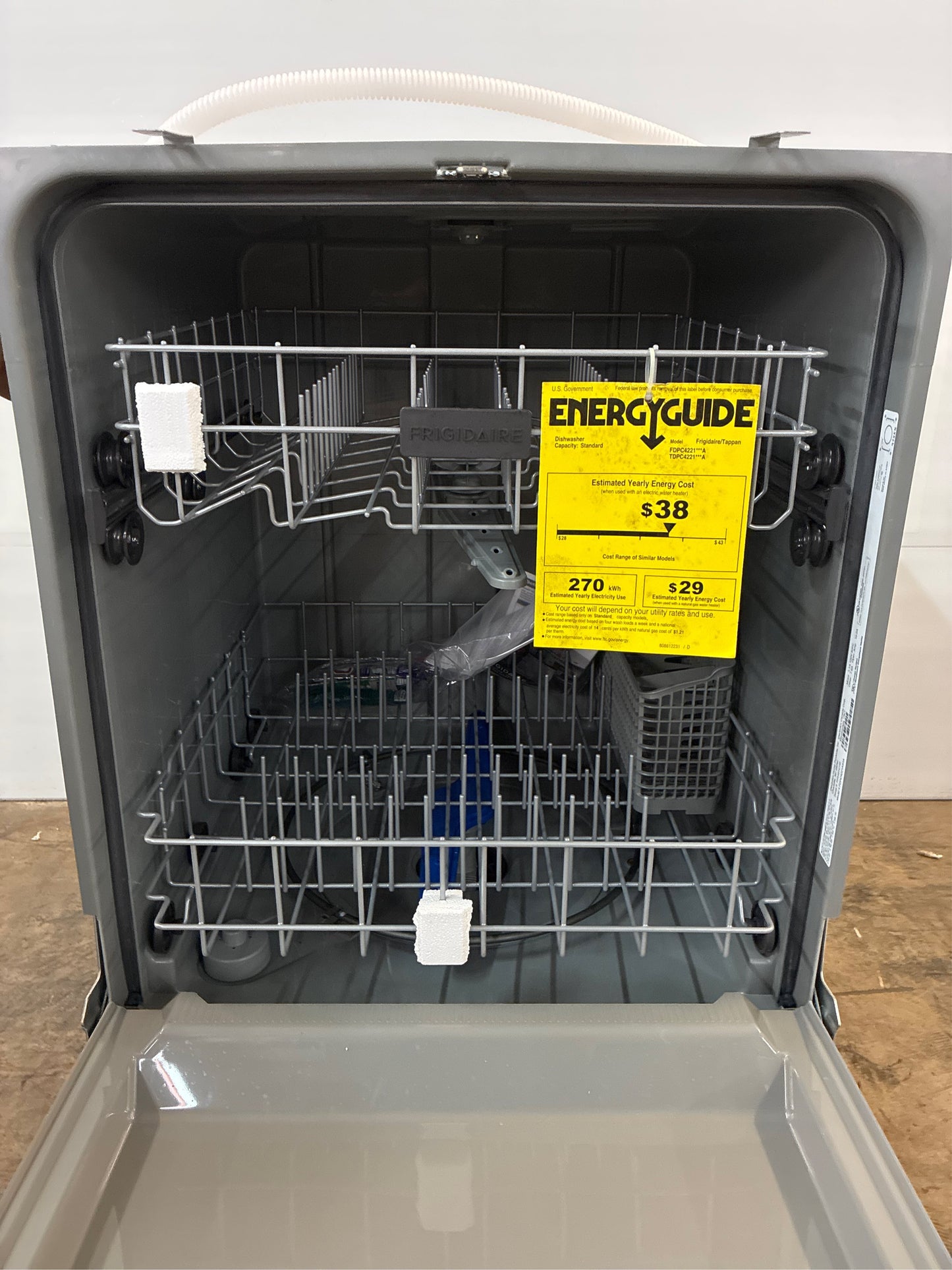 Frigidaire 24-in Built-In Dishwasher, 62-dBA