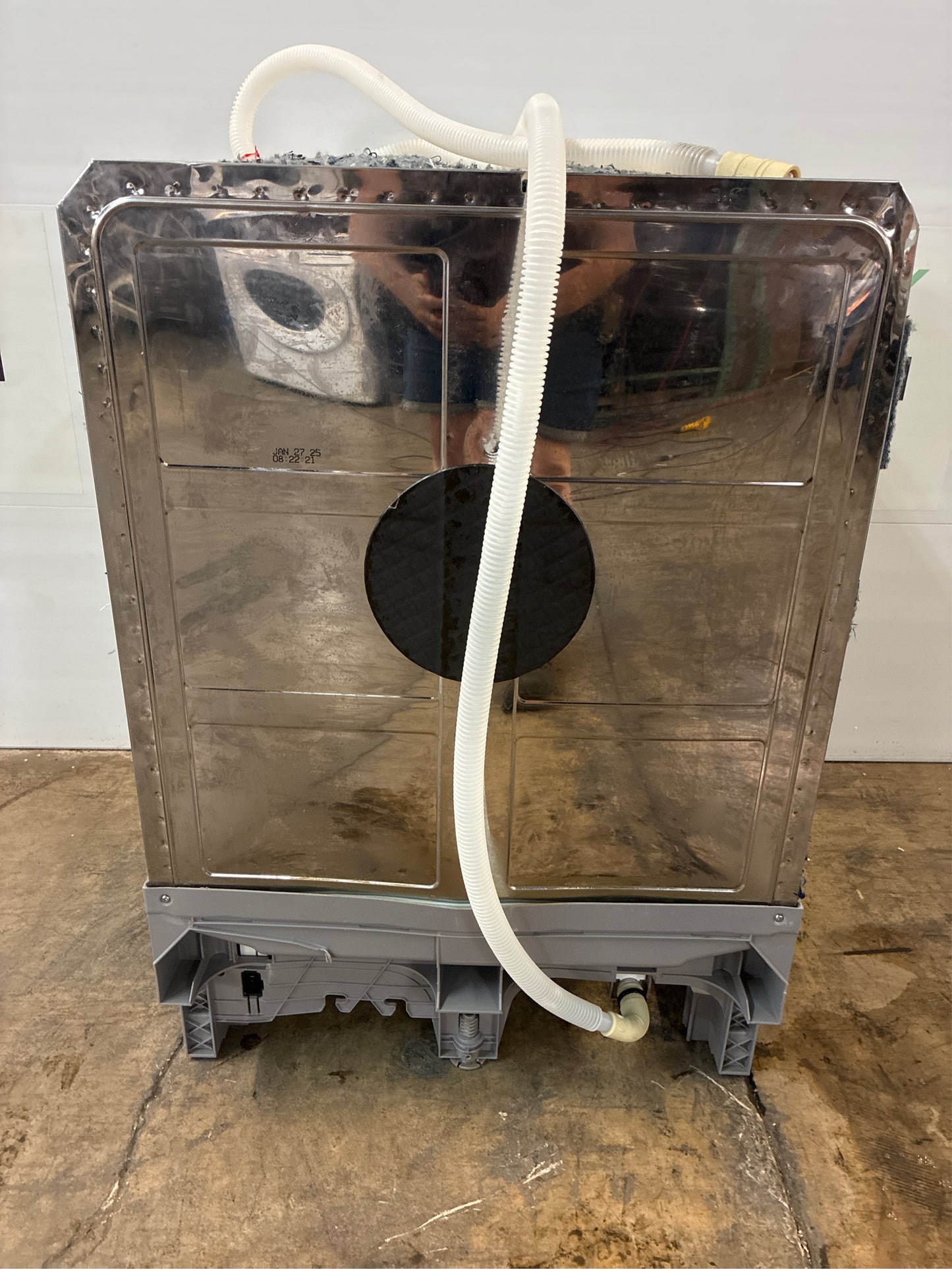 100 Series Premium 24" Dishwasher, 46 dBA