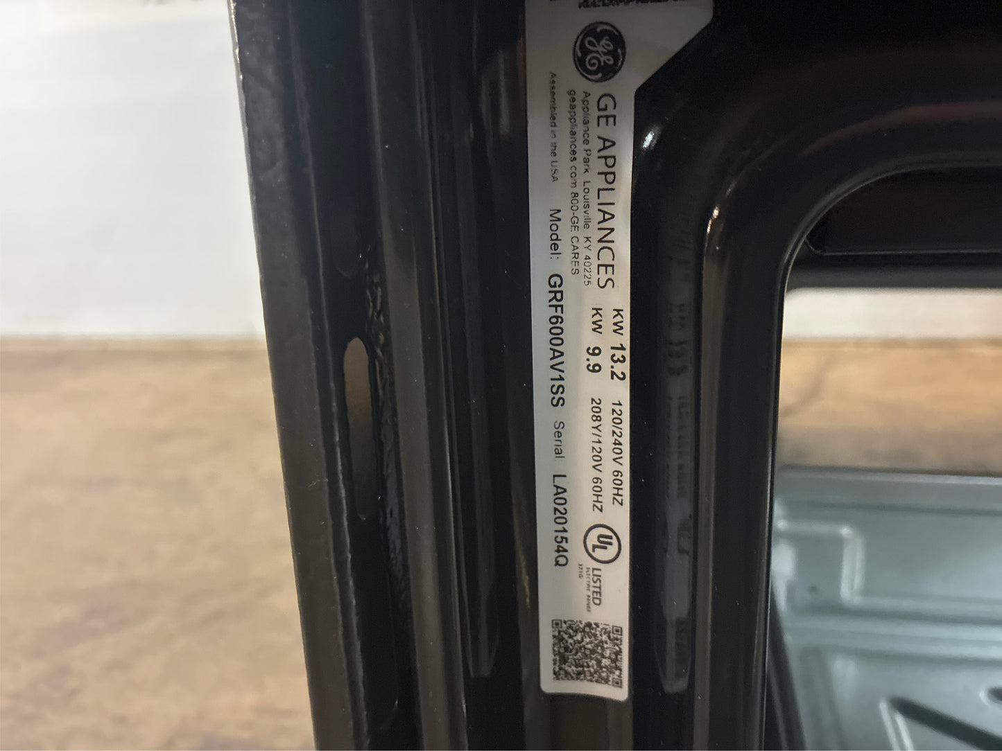 GE 30-in Freestanding Smart Electric Range