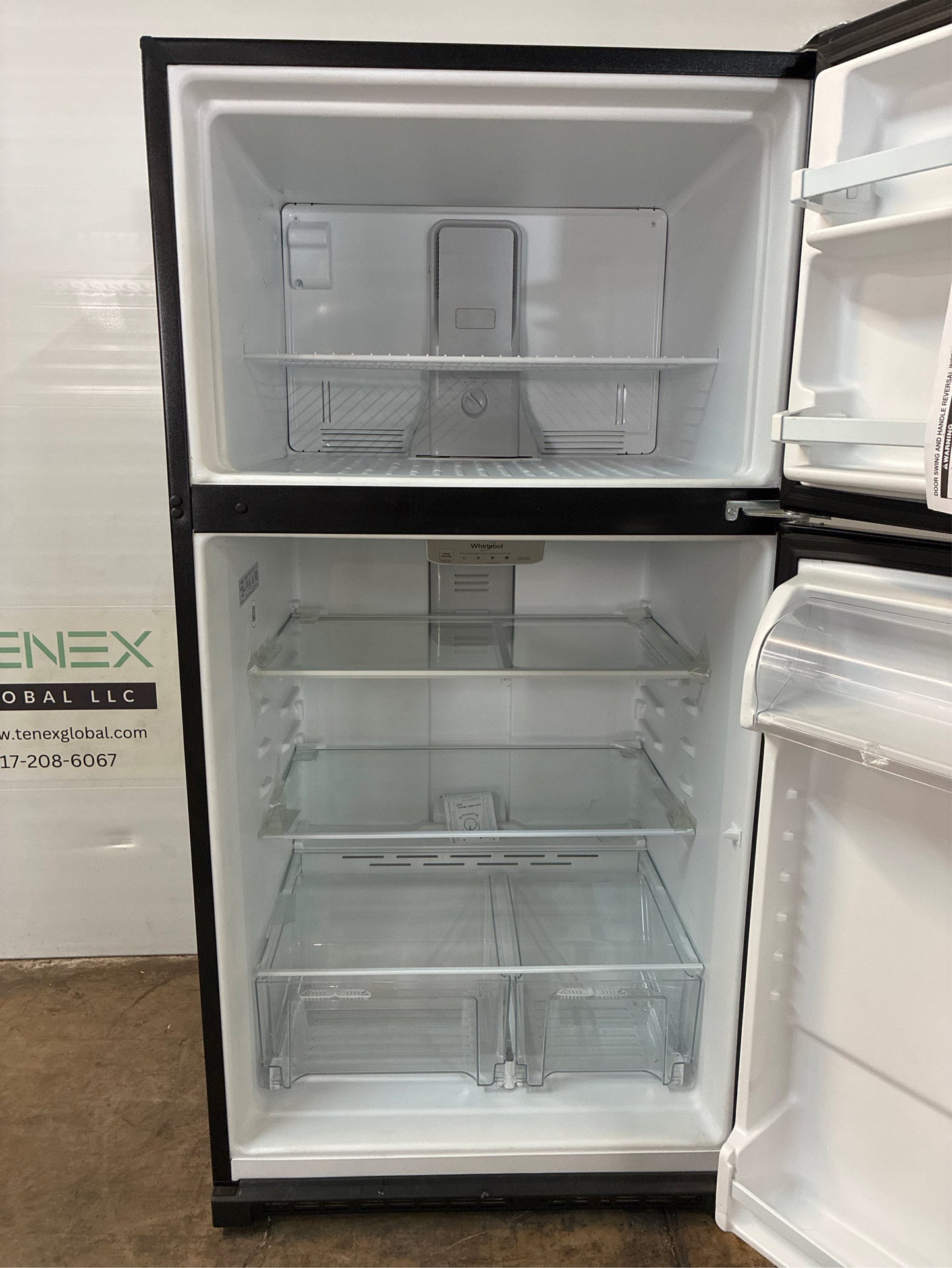 20.5 cu. ft. Top Freezer Refrigerator Black