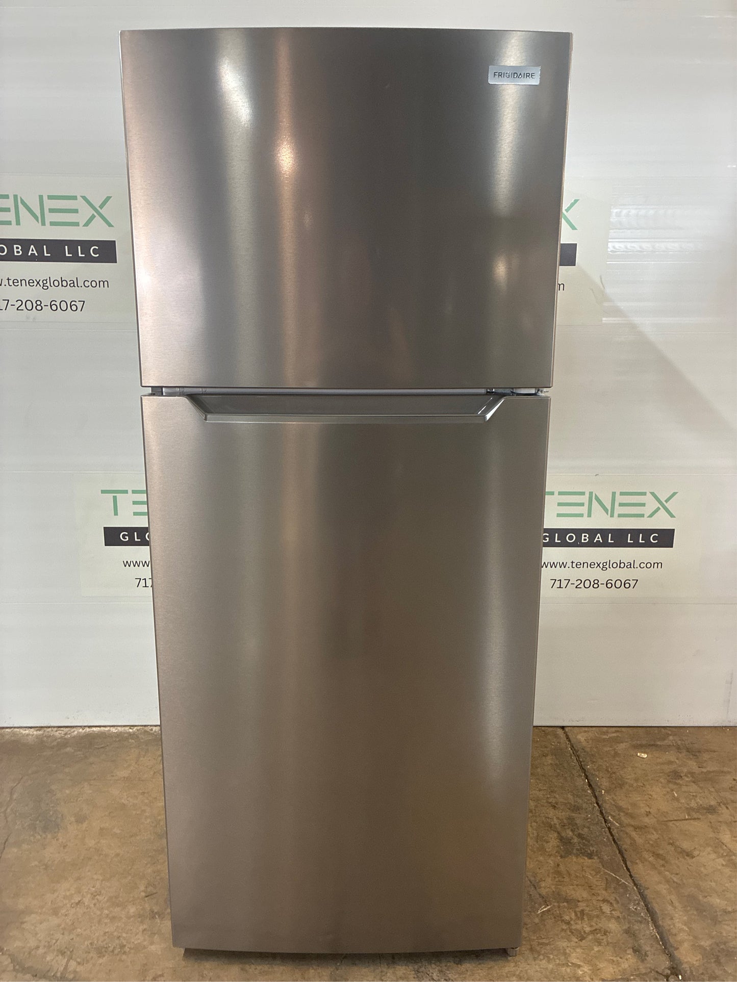 17.6 cu.ft. Top Freezer Refrigerator, Brushed Steel