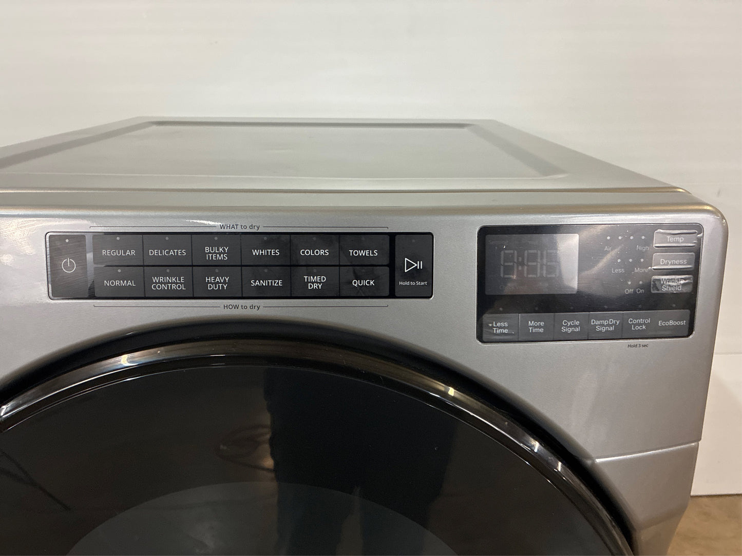 Whirlpool 7.4 cu. ft. Vented Gas Dryer in Chrome Shadow