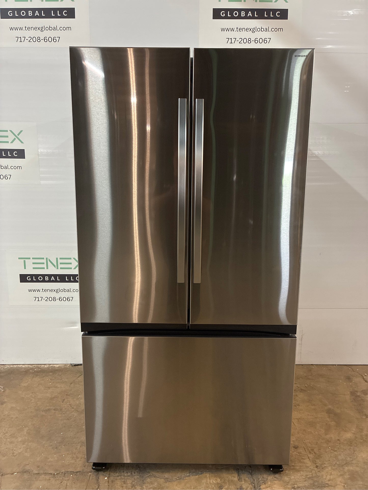 32 cu. ft. French Door Fridge, Dual Ice Maker