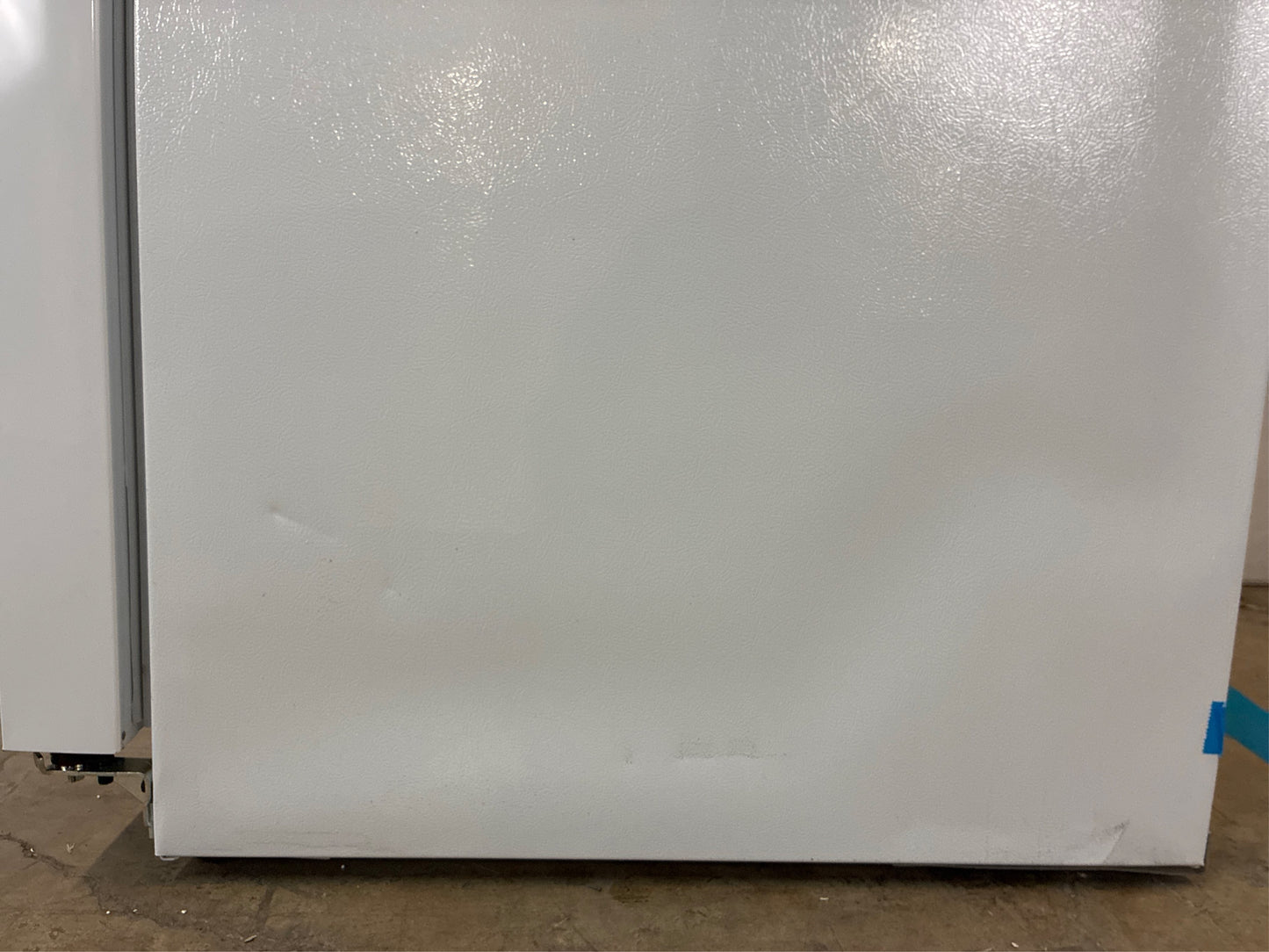 Frigidaire 22.3 cu. ft. S by S Refrigerator., 33 White