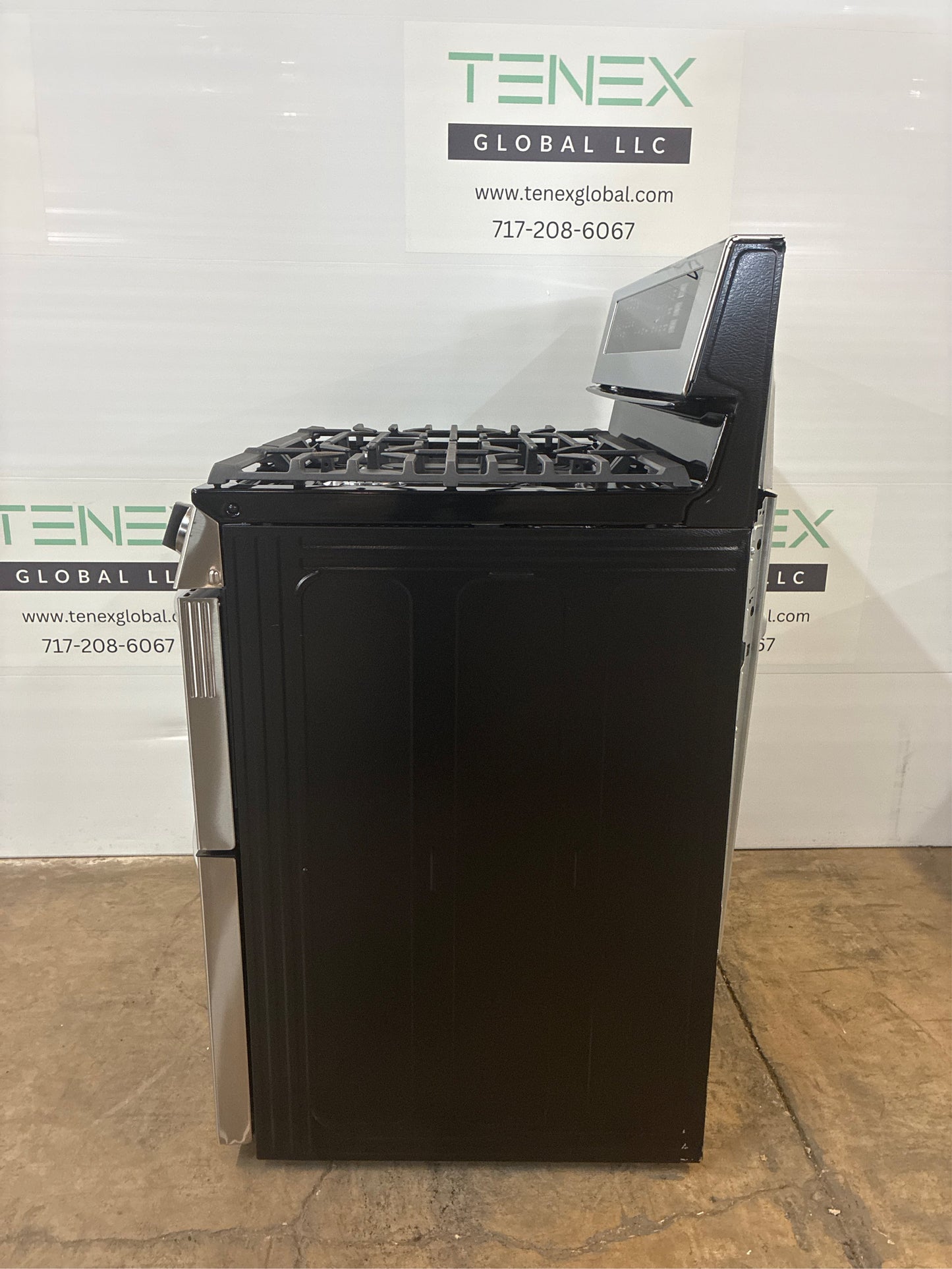 LG 30" 5 burners Double Oven Gas Range.