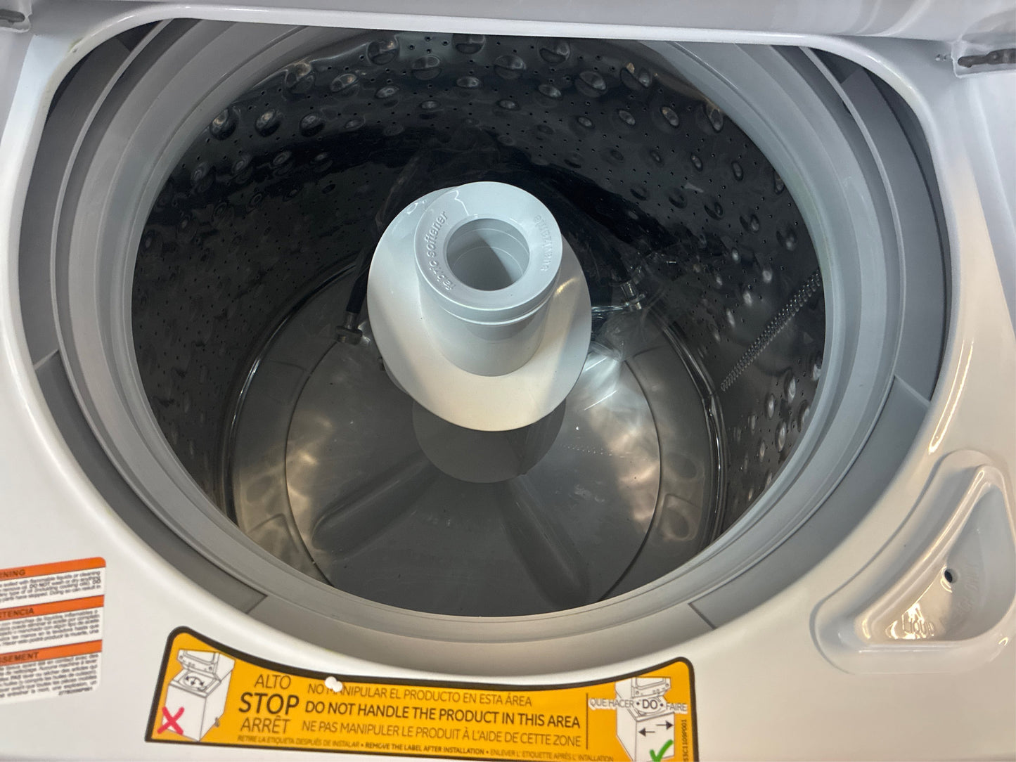 3.8 cu. ft. Washer & 5.9 cu. ft. Gas Dryer