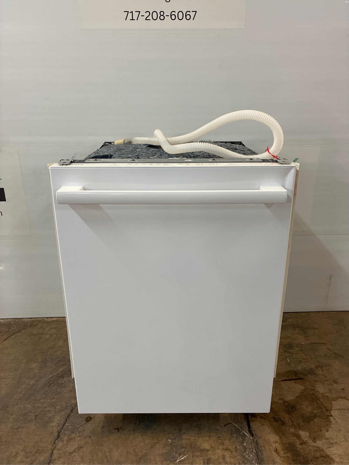 100 Series Premium 24" Dishwasher, 46 dBA