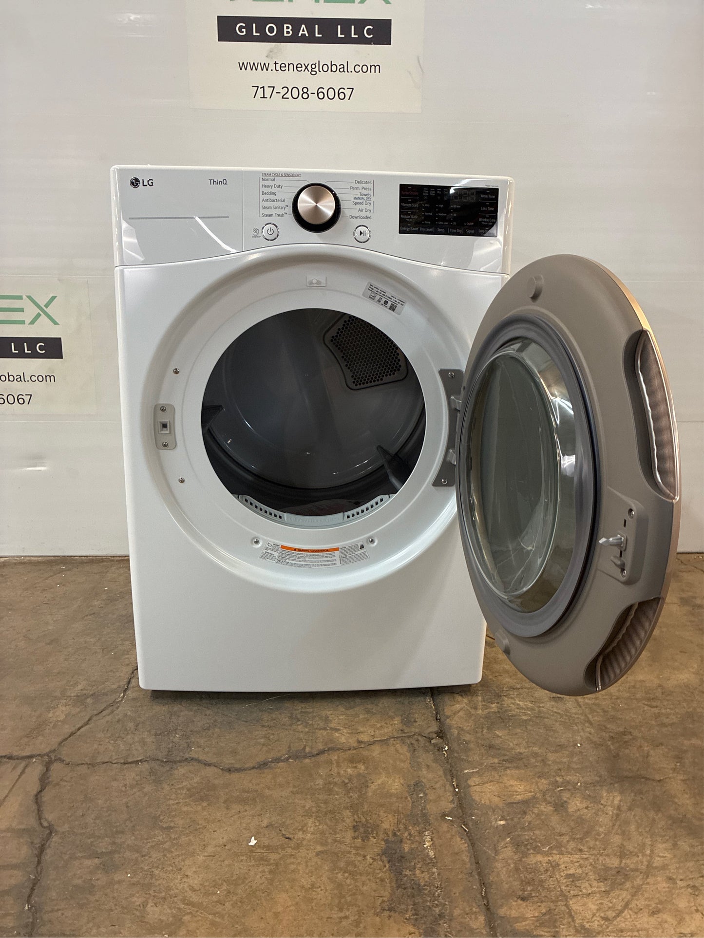 LG 7.4-cu ft Steam Dryer (White)