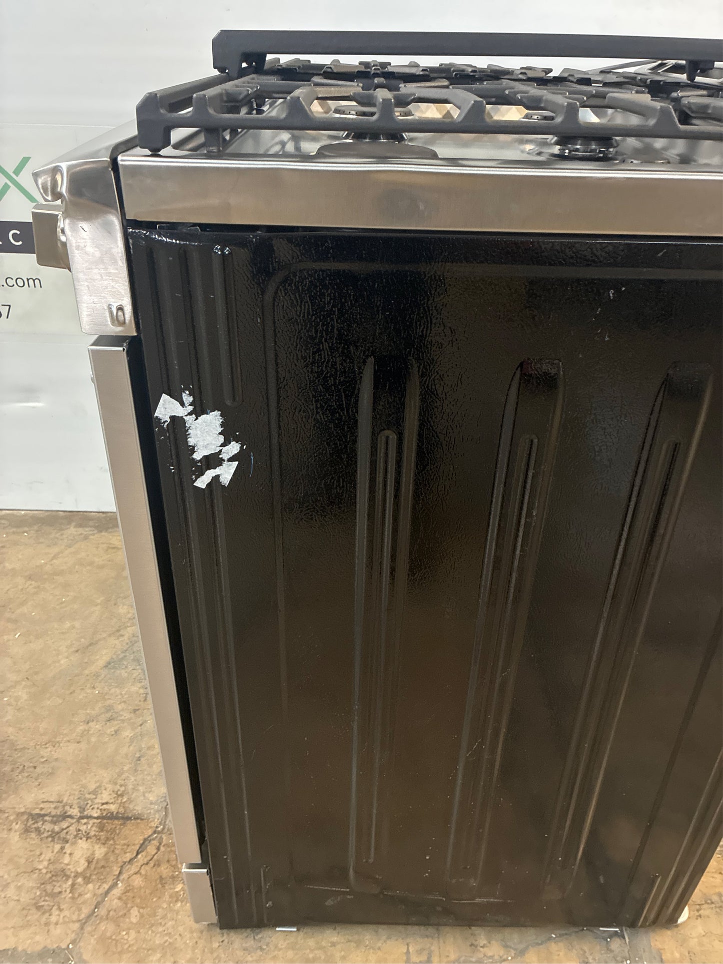 Frigidaire Pro 30" 6B Gas Range w/ Air Fry
