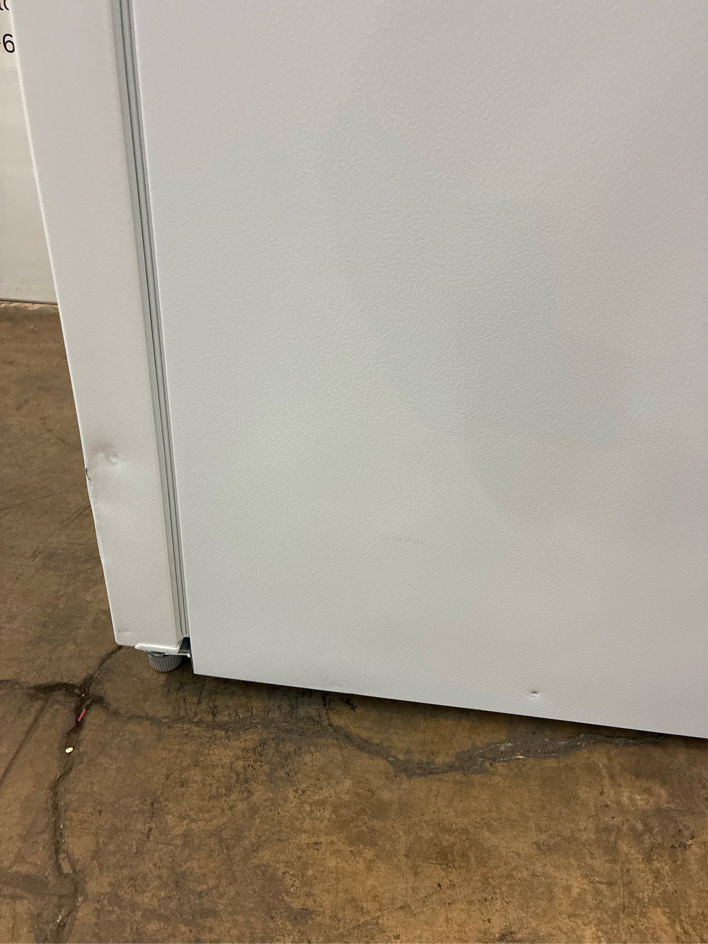 18 cu. ft. Top Freezer Refrigerator in White