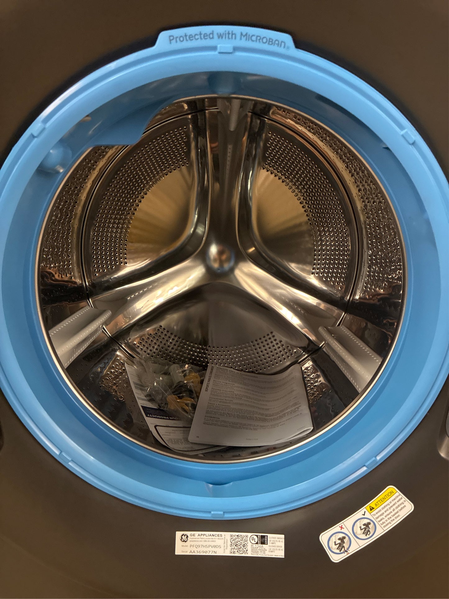 GE Profile 4.8-cu ft Washer/Dryer Combo