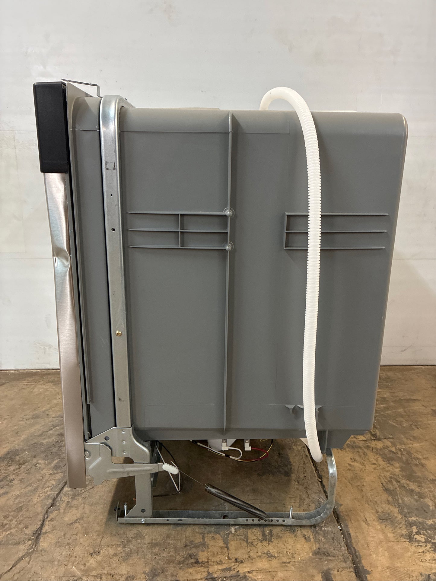 Frigidaire 24 Stainless Dishwasher, Tall Tub