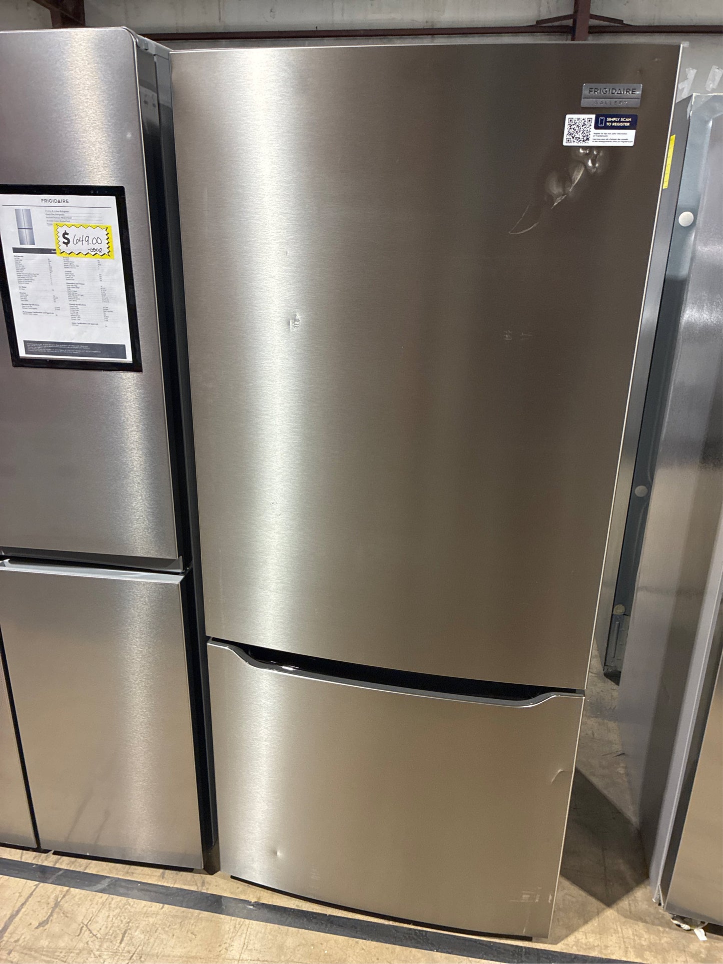 Gallery 30" 20.3cu ft Bottom Freezer Refrigerator
