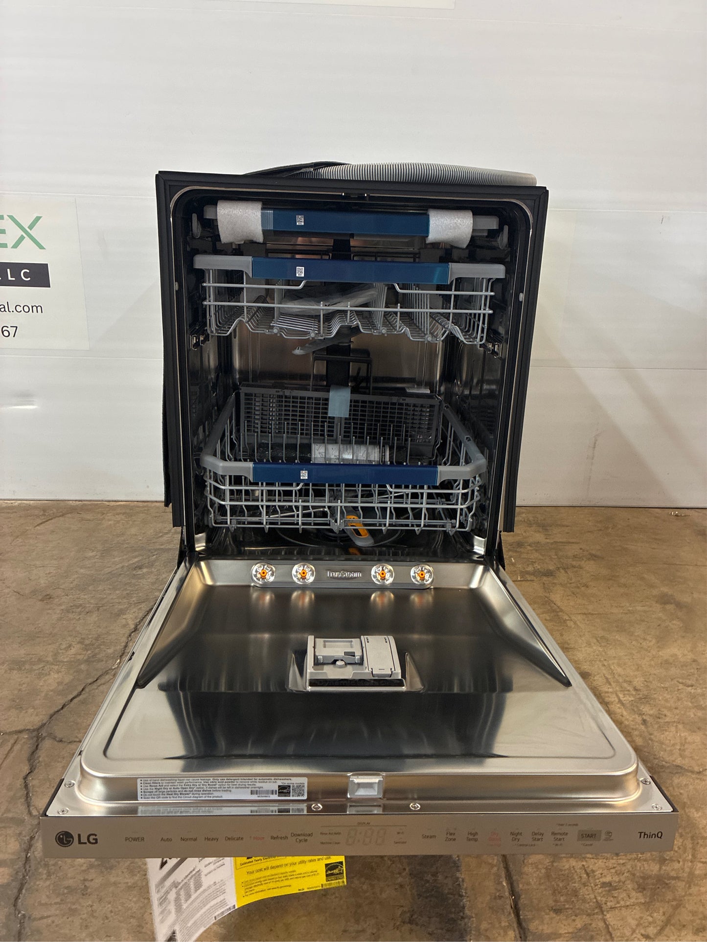 24 in. PrintProof SS Smart Dishwasher