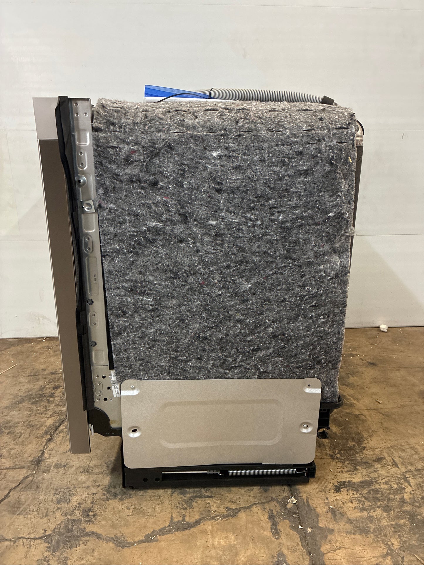 Samsung 24" Fingerprint-Resistant Dishwasher