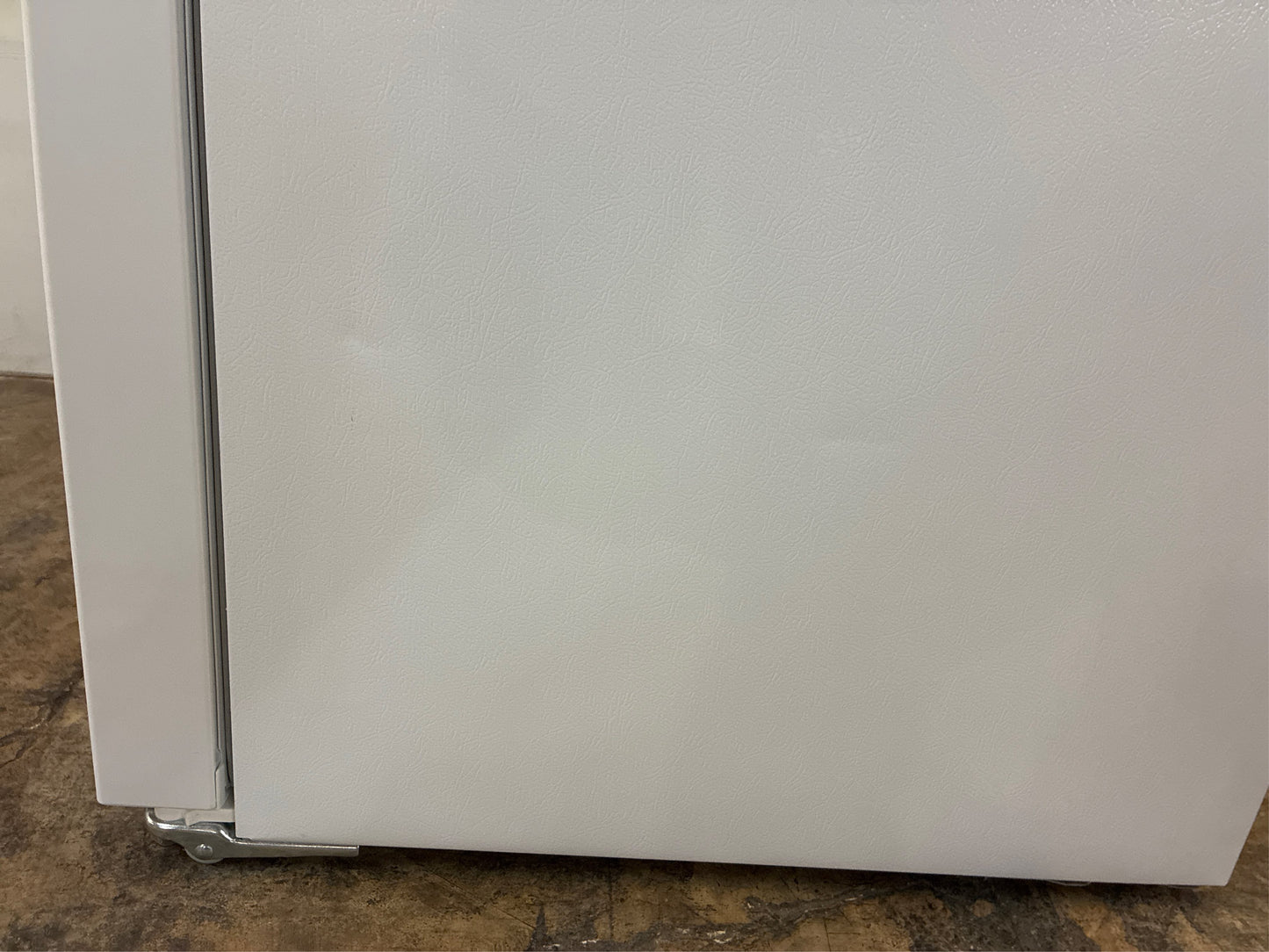 Frigidaire 20-cu ft Garage Upright Freezer