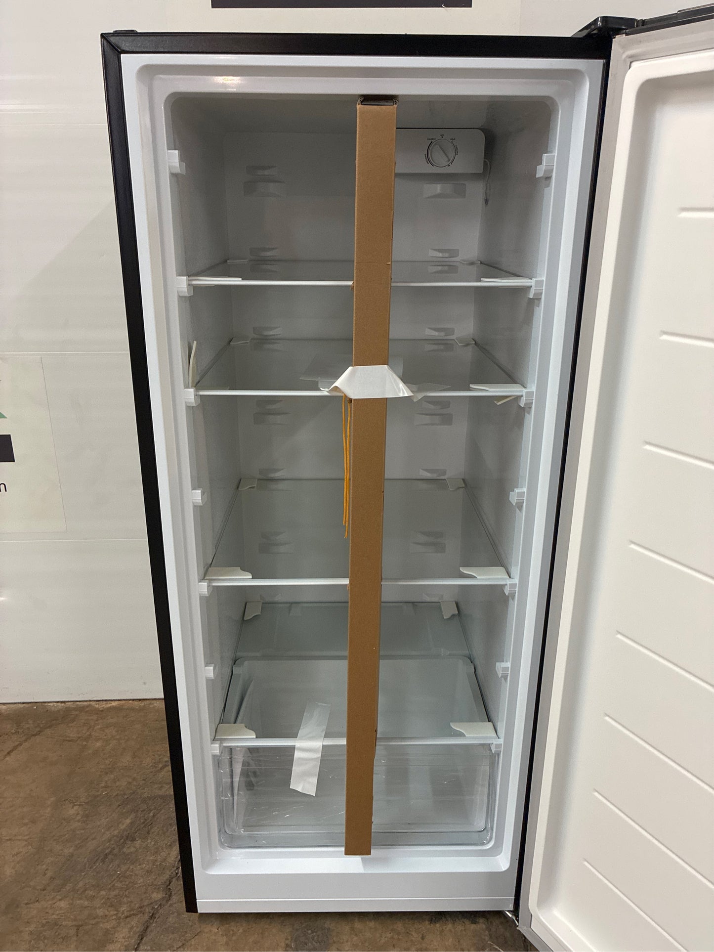Vissani 7.1 cu. ft. Upright Freezer