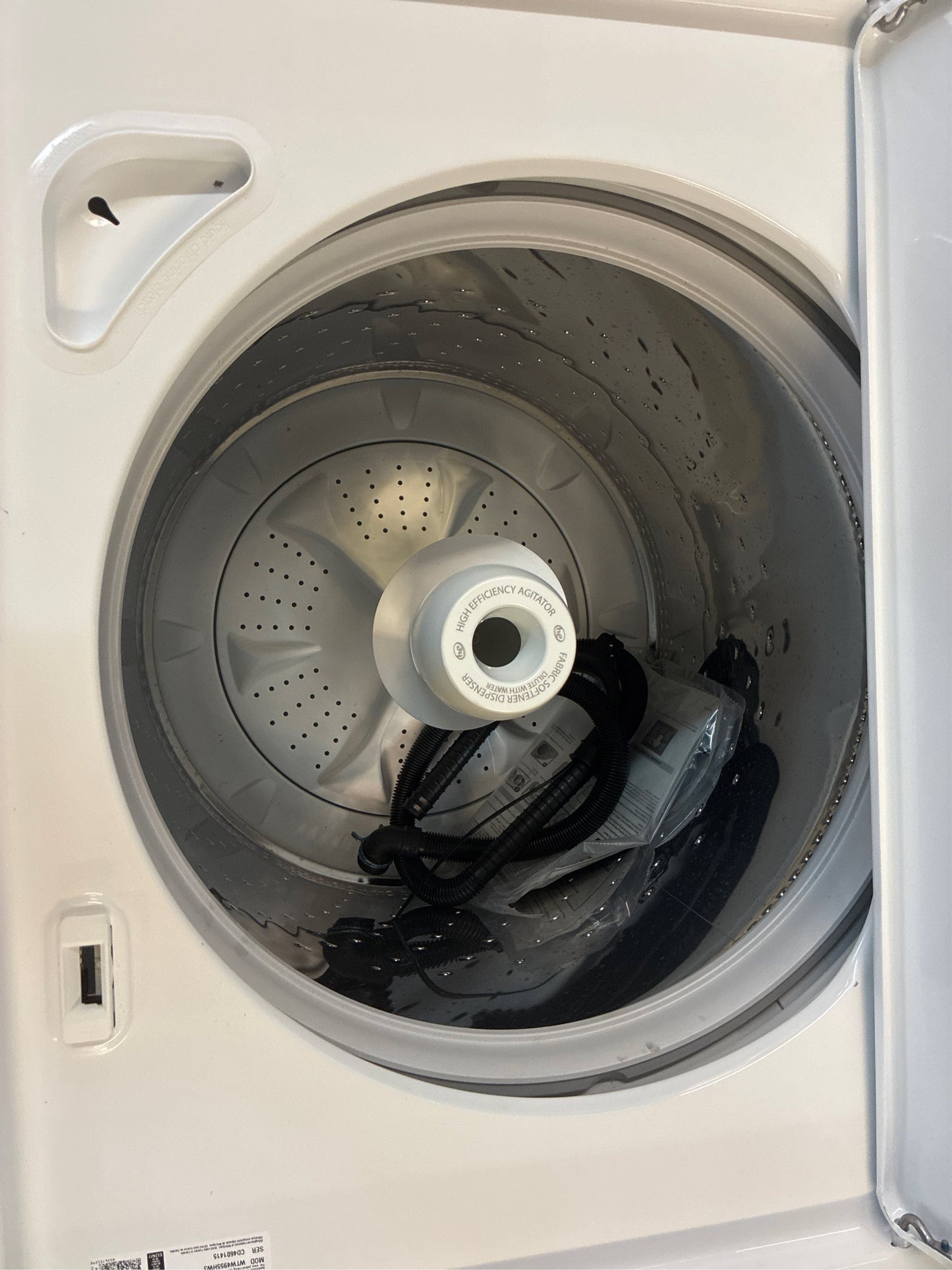 Whirlpool 27.5 in. 3.8 cu. ft. High-Efficiency Washer