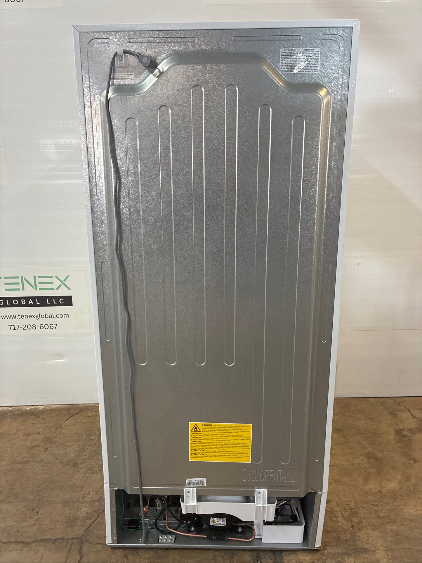18 cu. ft. Top Freezer Refrigerator-White
