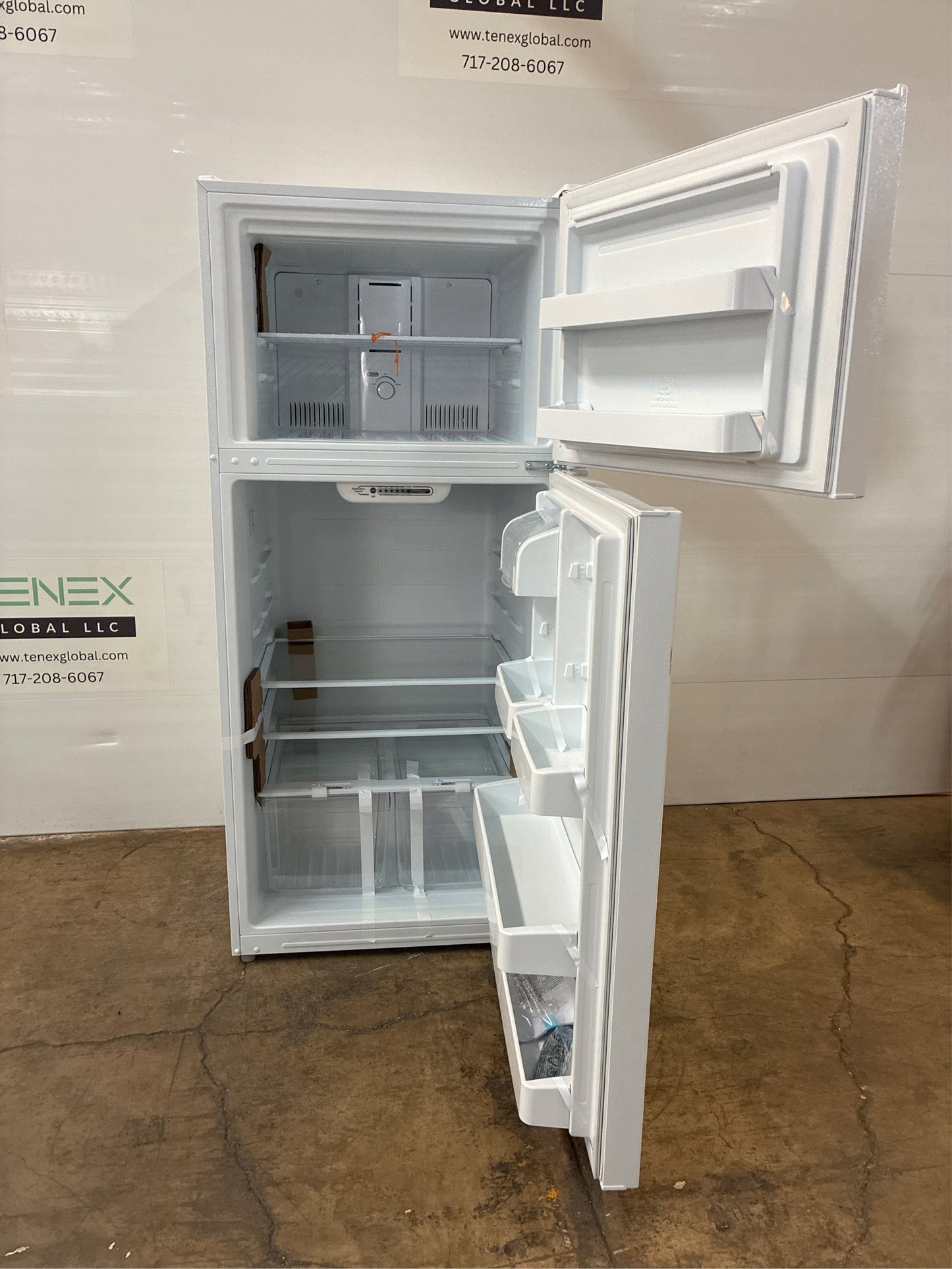 18 cu. ft. Top Freezer Refrigerator-White