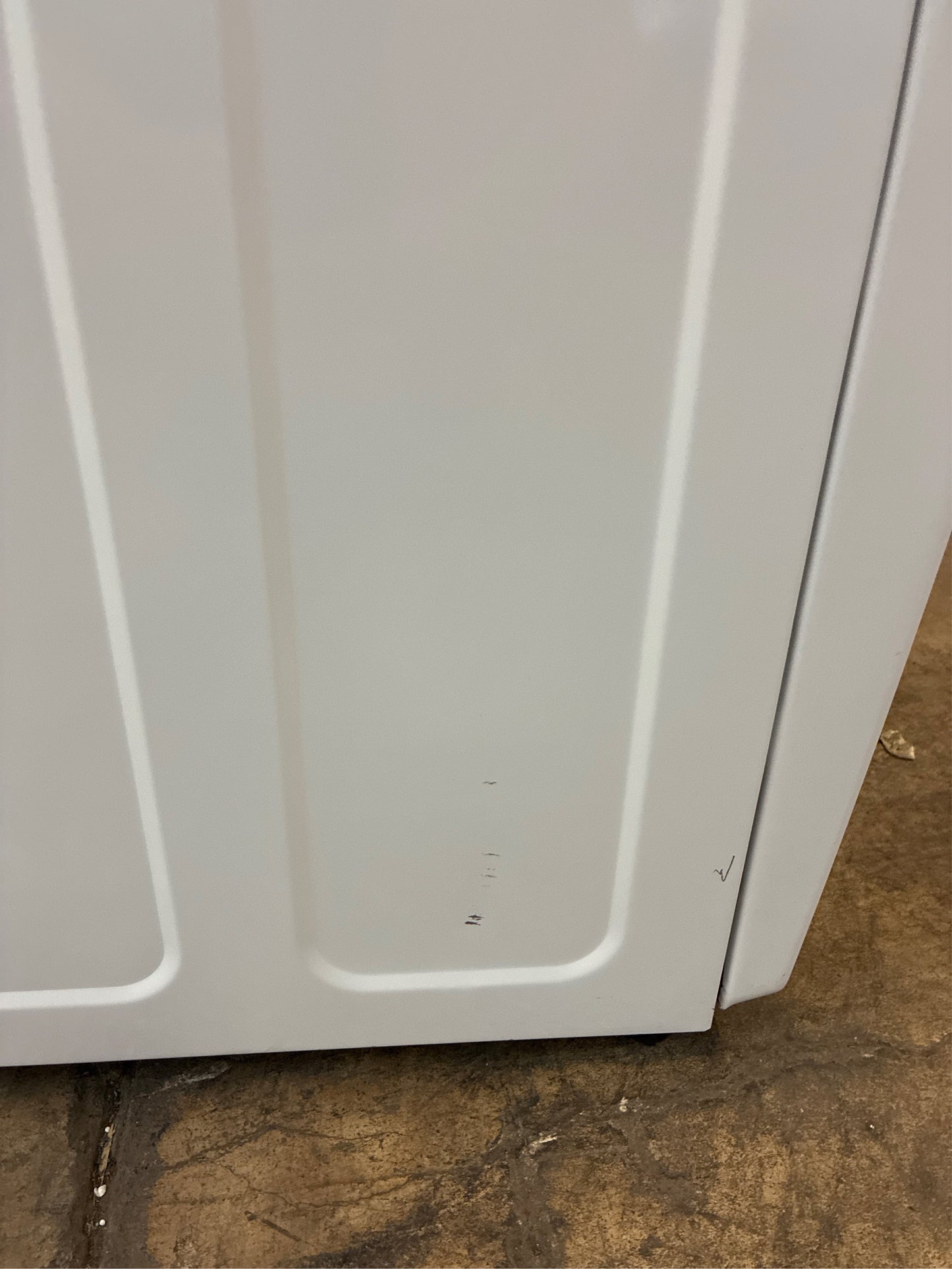 Samsung 2.5-cu ft Smart Front Load Washer (White)