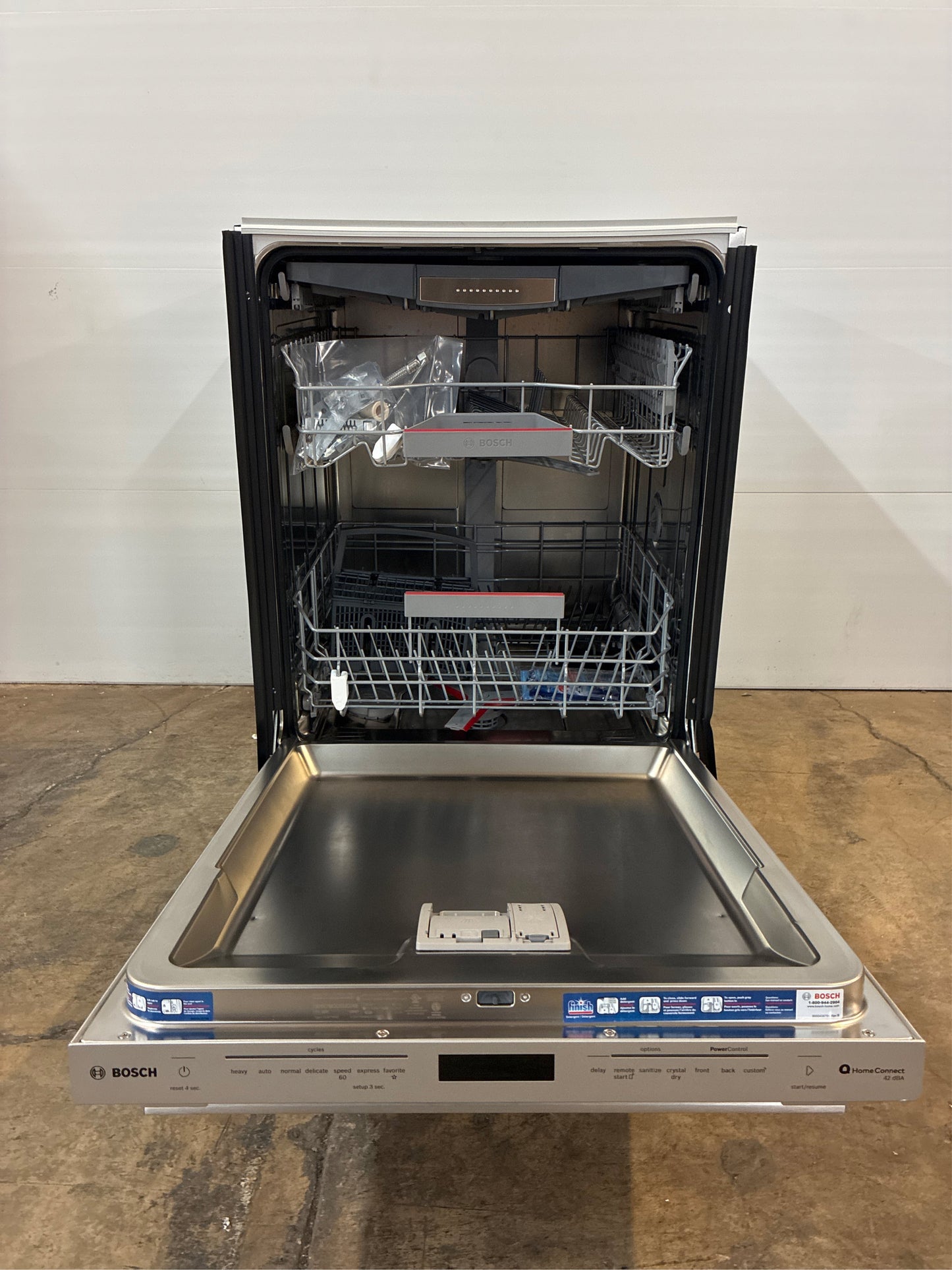 Bosch 800 Series 24-in Smart Dishwasher